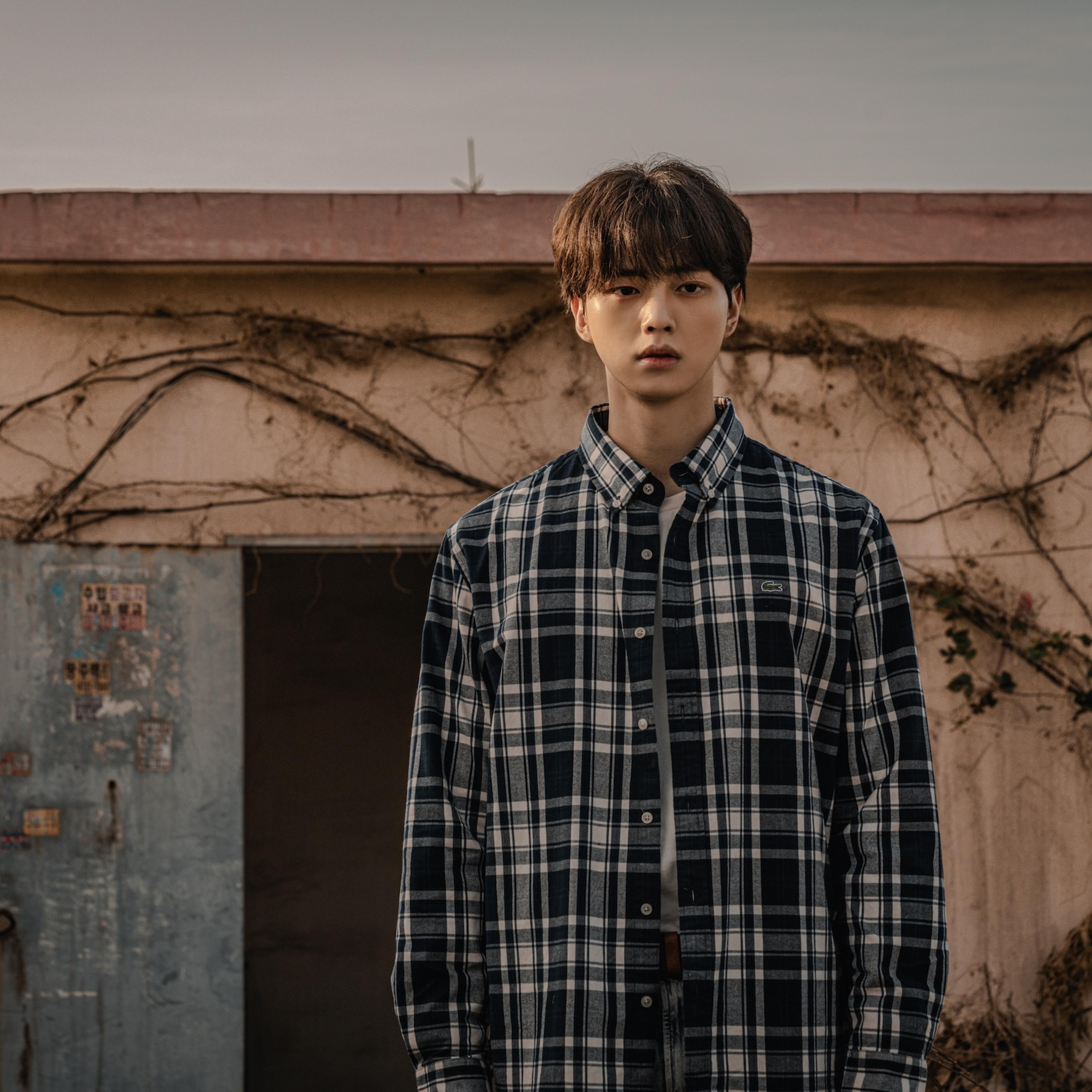 Sweet Home S3 Song Kang as Cha Hyun-su in Sweet Home S3. Cr. Kim Jeong Won/Netflix © 2024