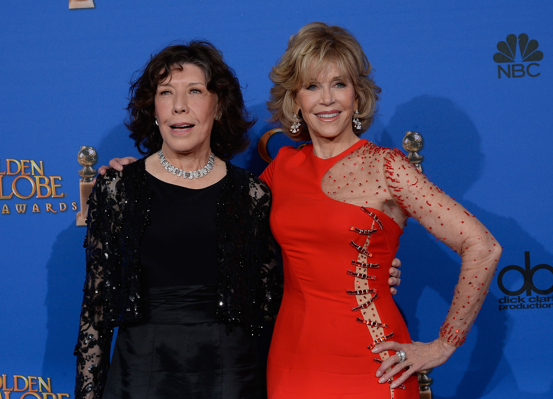 jane fonda golden globes dress Throwback #GoldenGlobes  Jane Fonda & Lily Tomlin at the Golden Globes  Awards, 2015   Photo Credits to the Owners . . . . . . . . . . . . # janefonda #lilytomlin #golden #awards #actress