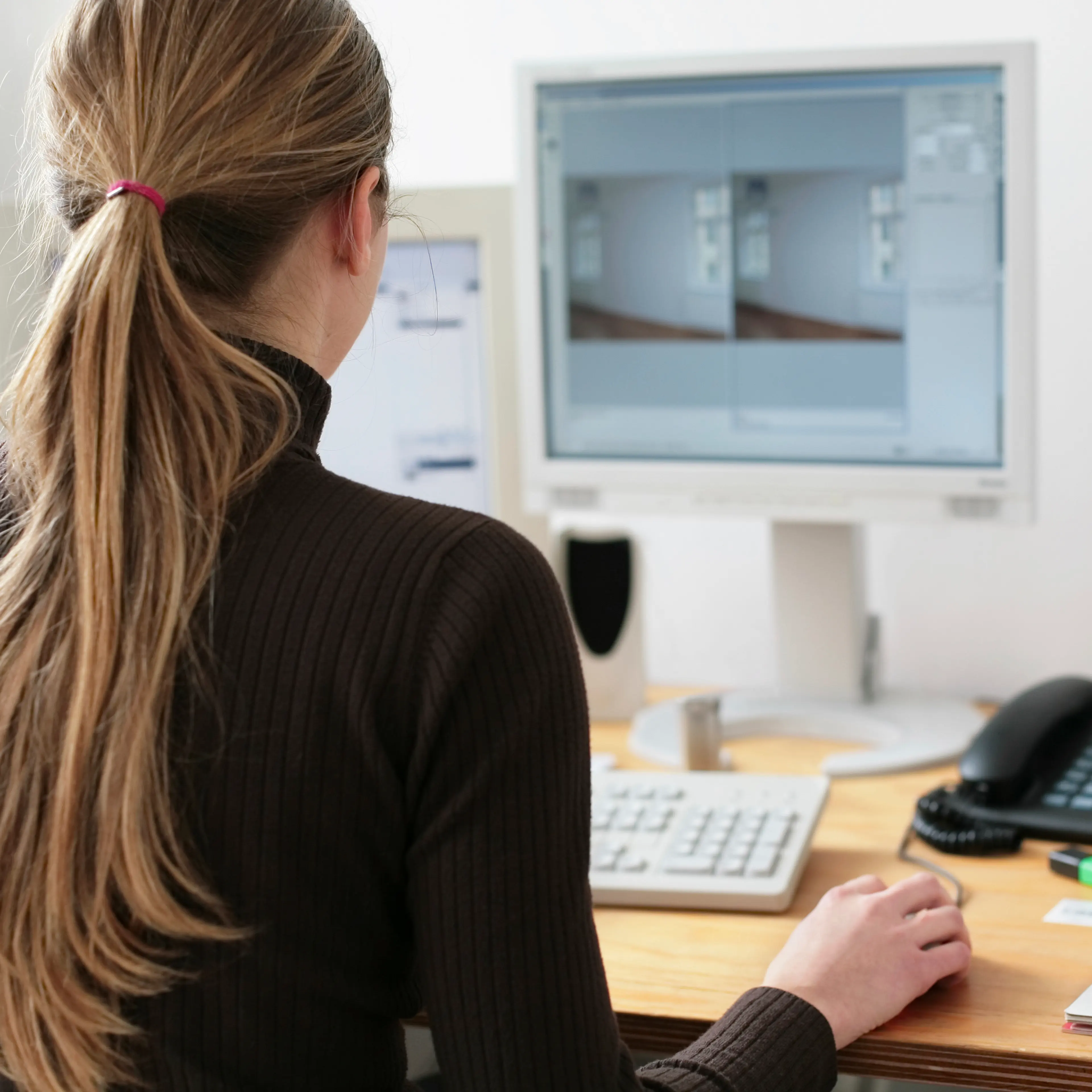 woman-working-office-computer