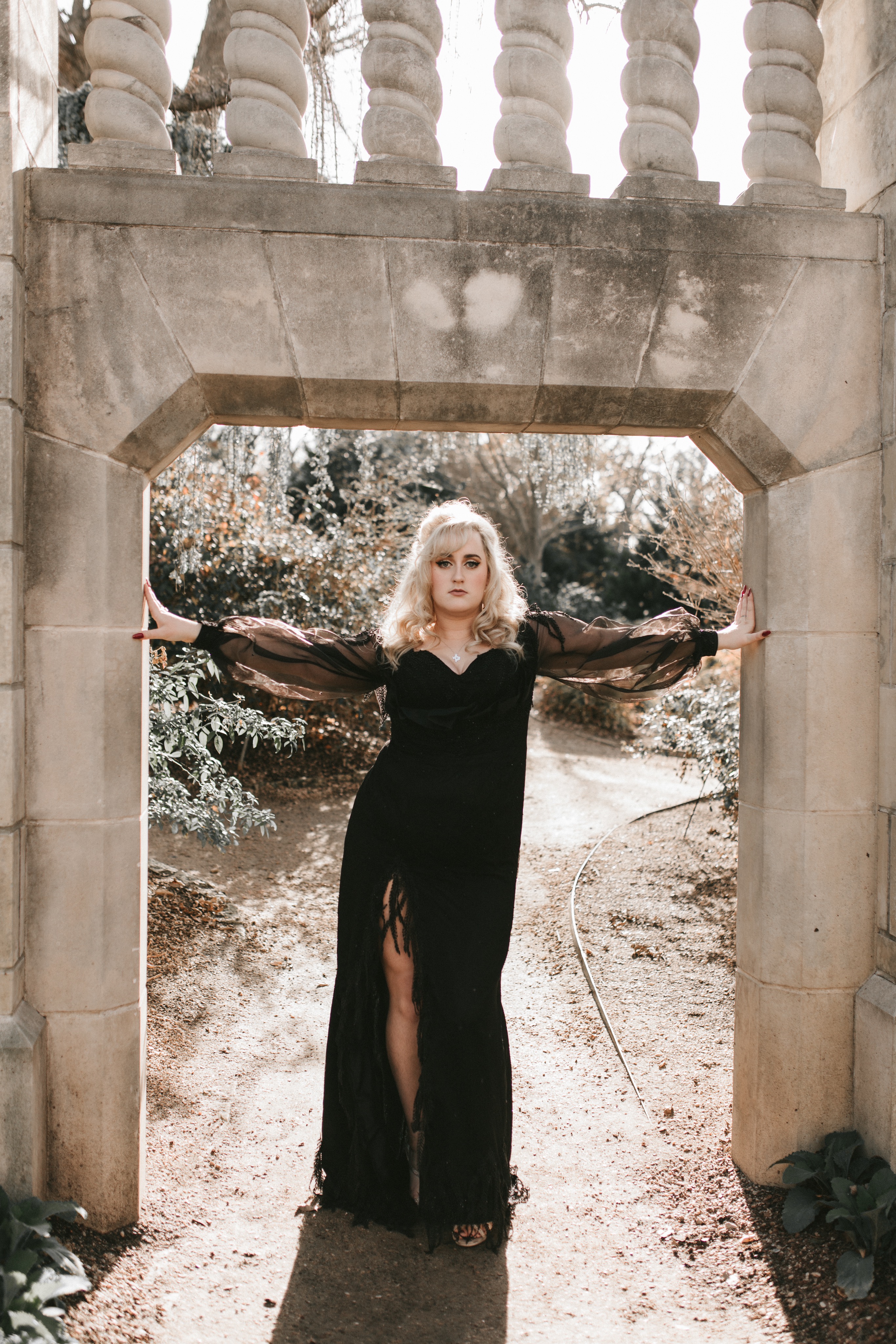 black dress meme Kombucha Girl Brittany Tomlinson on Life After a Viral sleeveless bridesmaid dress Women's Tomoko Mini Dress Size:Size 28W