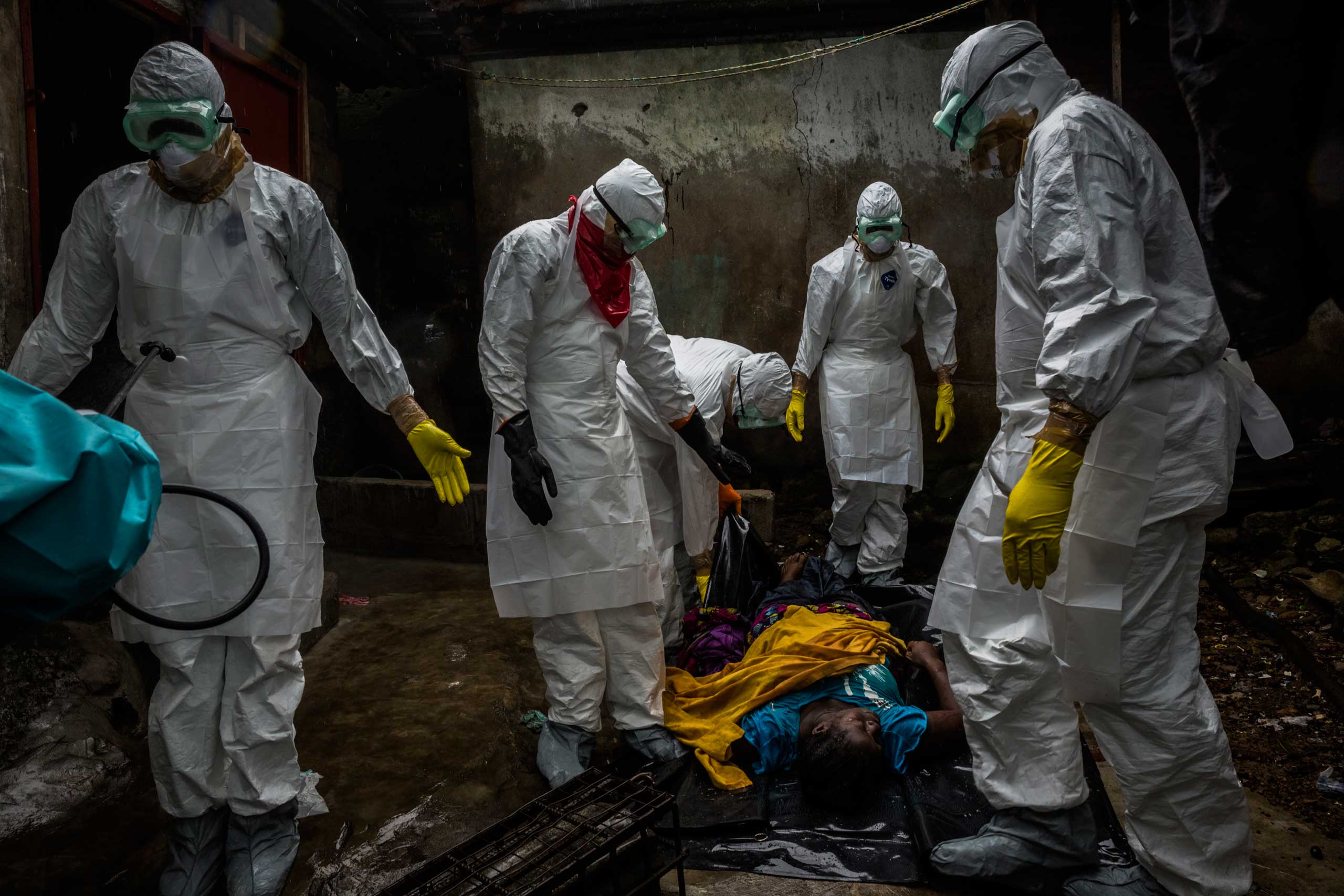 American Health Worker With Ebola in Serious Condition