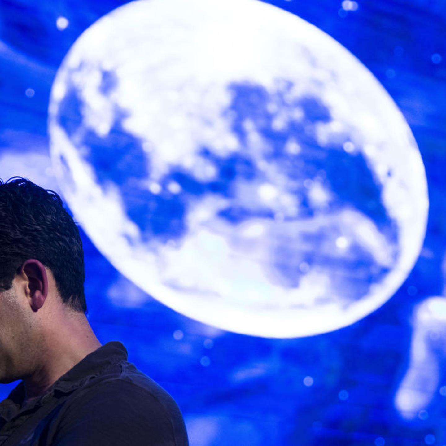 People Watch A Live Transmission Of Beresheet, Israel's First Unmanned Lunar Lander