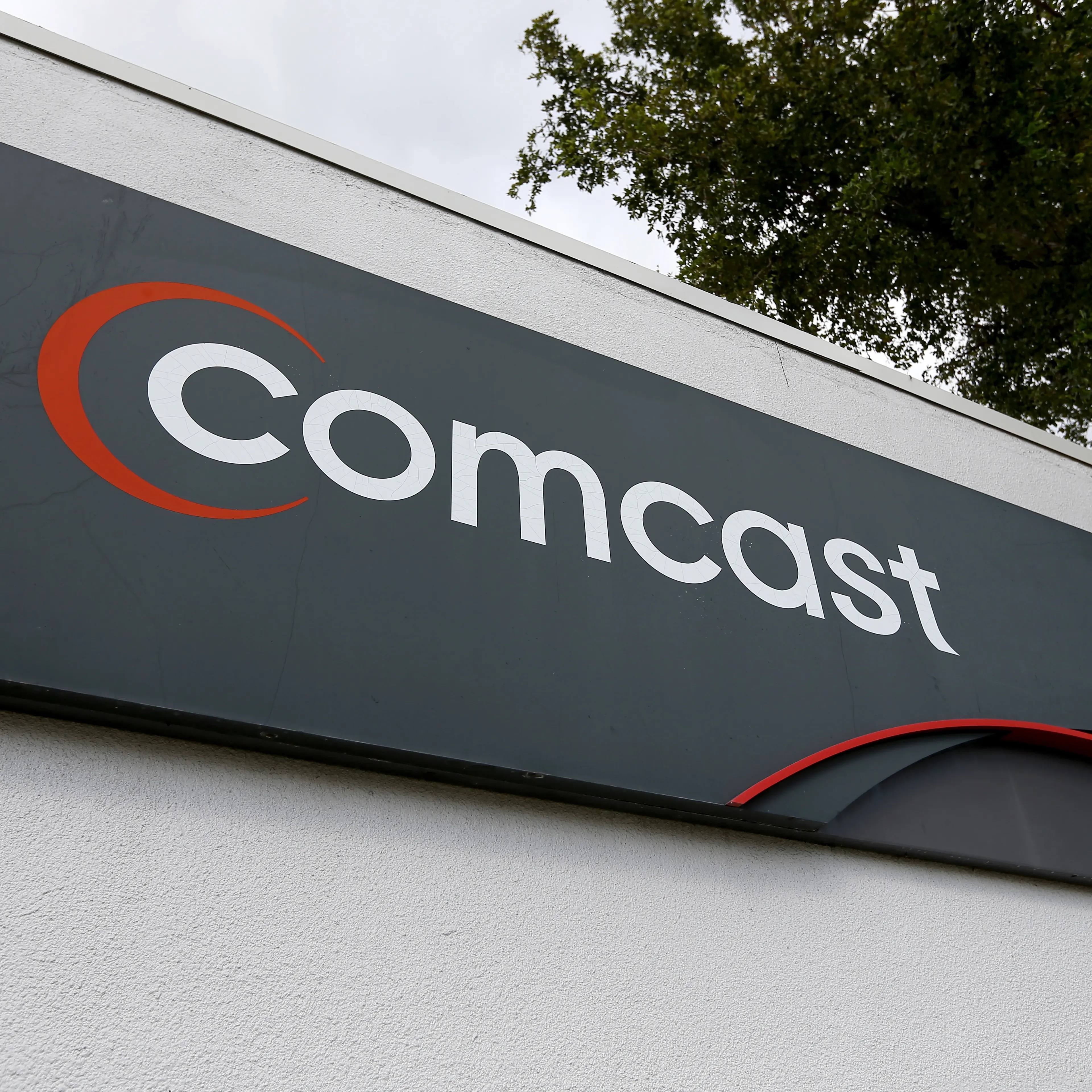 Cable Giant Comcast To Acquire Time Warner Cable