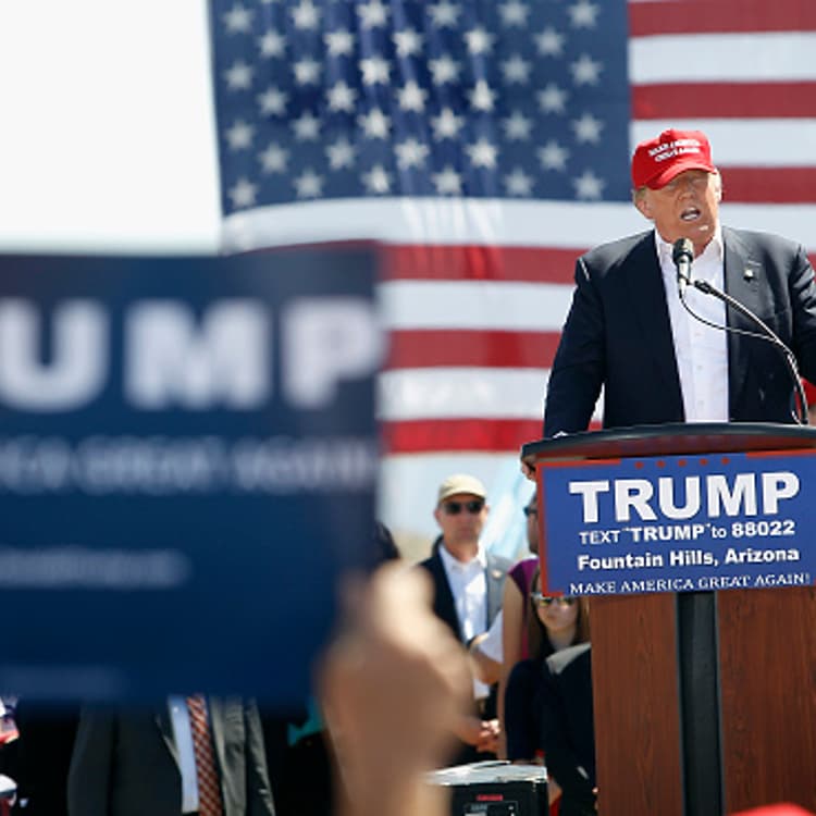 Republican presidential candidate Donald Trump speaks to guest gathered at Fountain Park during a campaign rally on March 19, 2016 in Fountain Hills, Arizona.