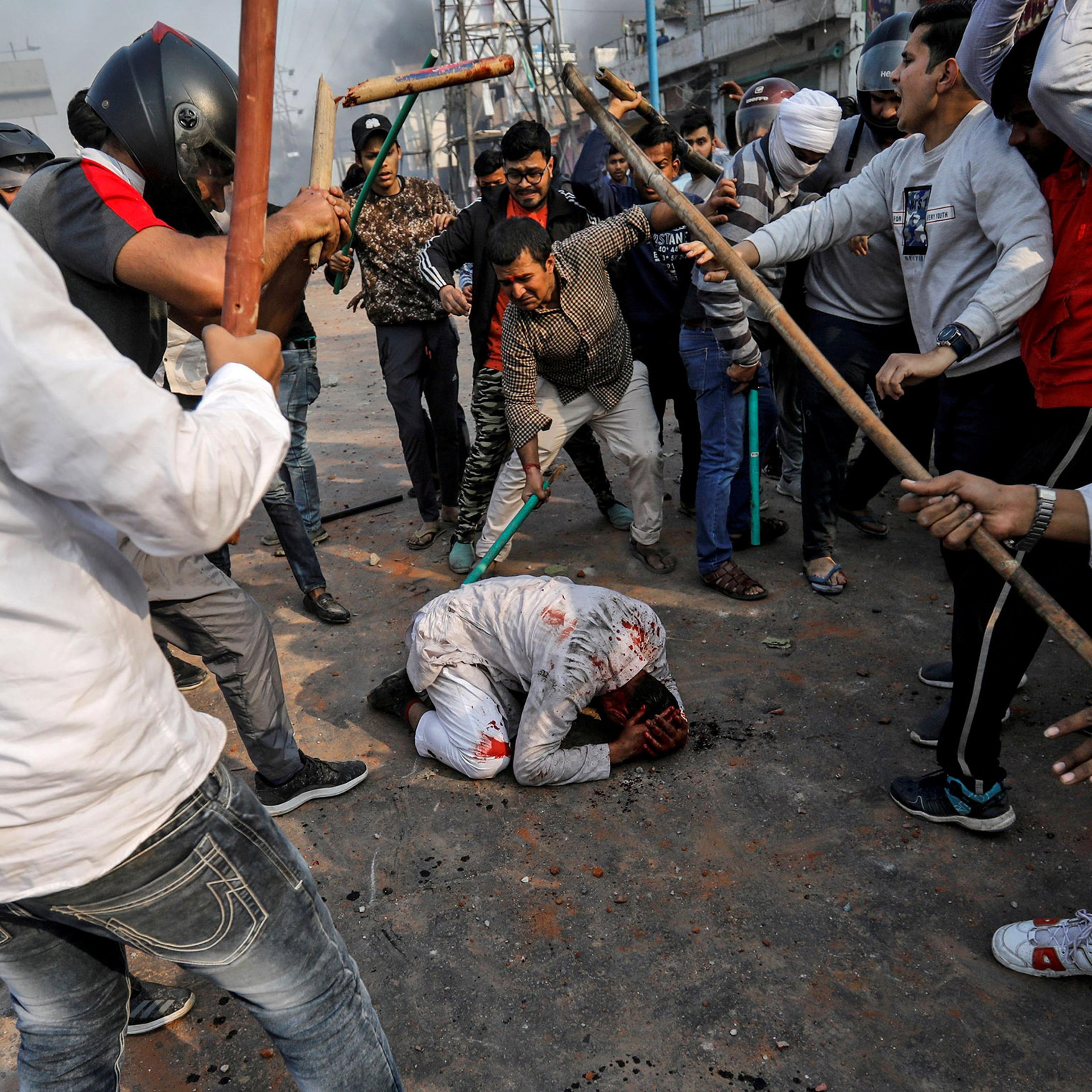 India's protests pit Hindus against Muslims