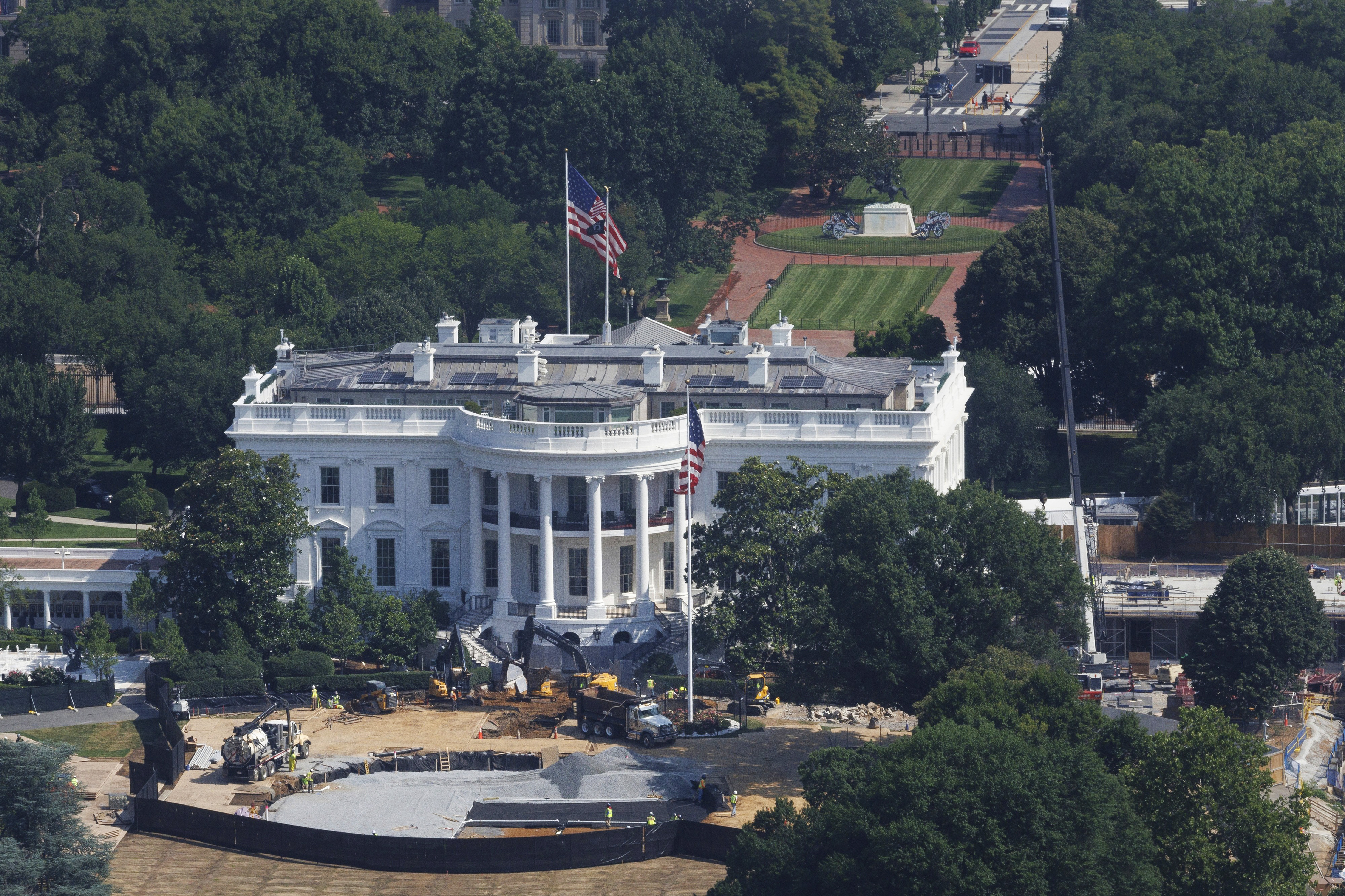 Trumps Latest White House Renovation Project? A Multimillion-Dollar Helipad