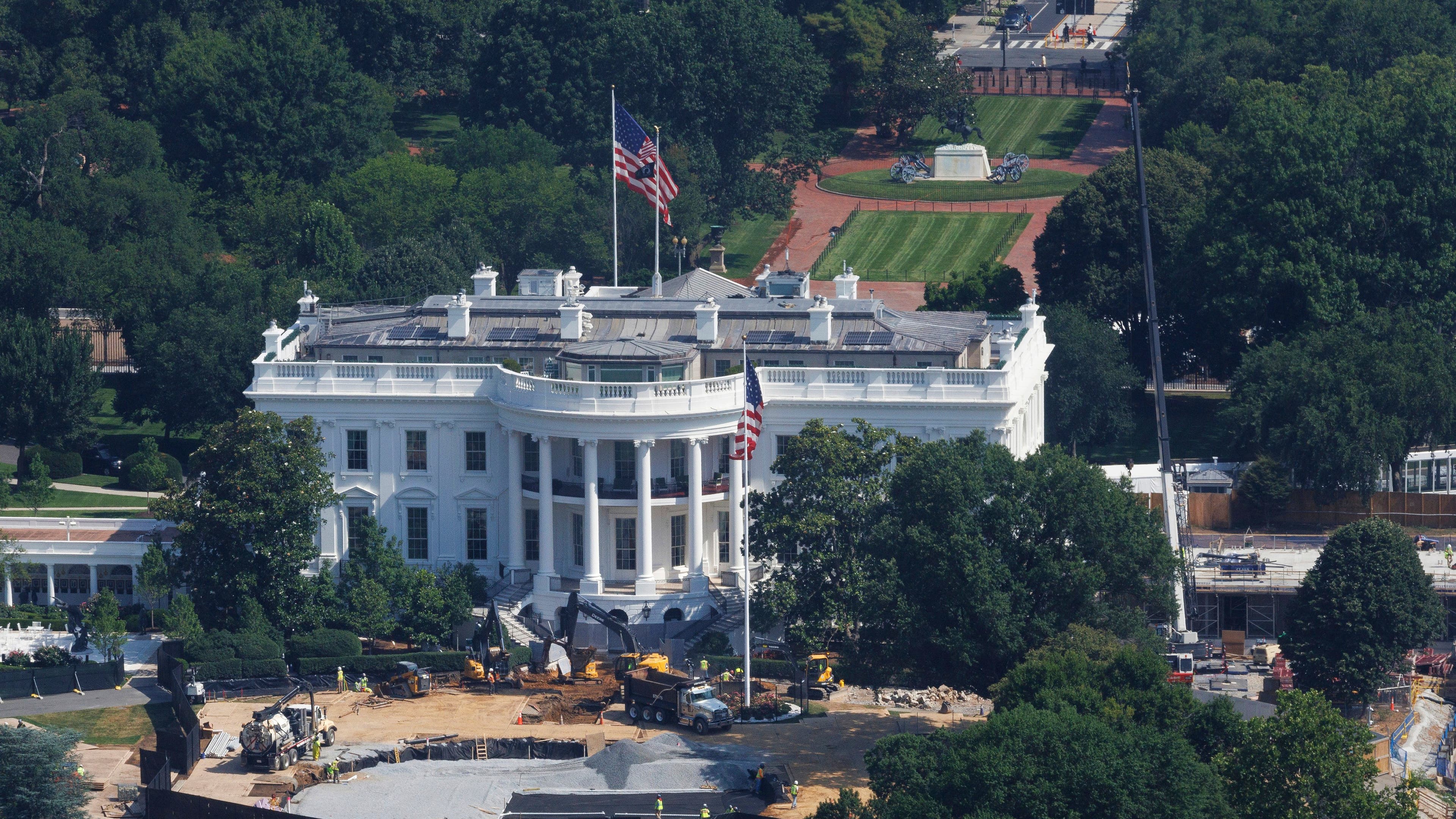 Trump’s Latest White House Renovation Project? A Multimillion-Dollar Helipad Trump’s Latest White House Renovation Project? A Multimillion-Dollar Helipad