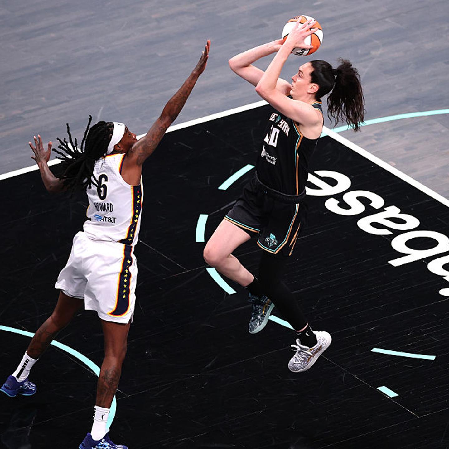 Indiana Fever v New York Liberty