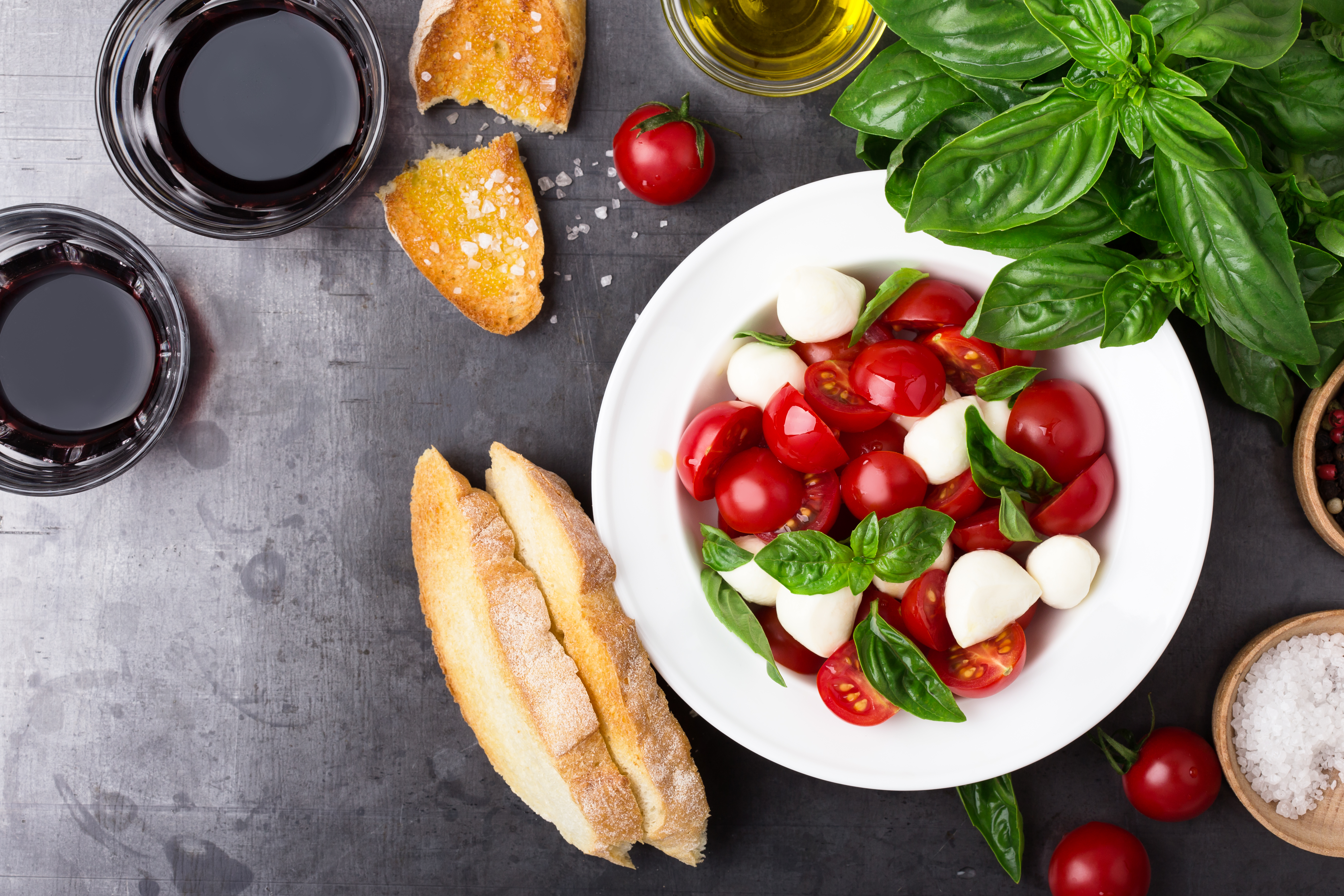 Messthetics. Caprese salad
