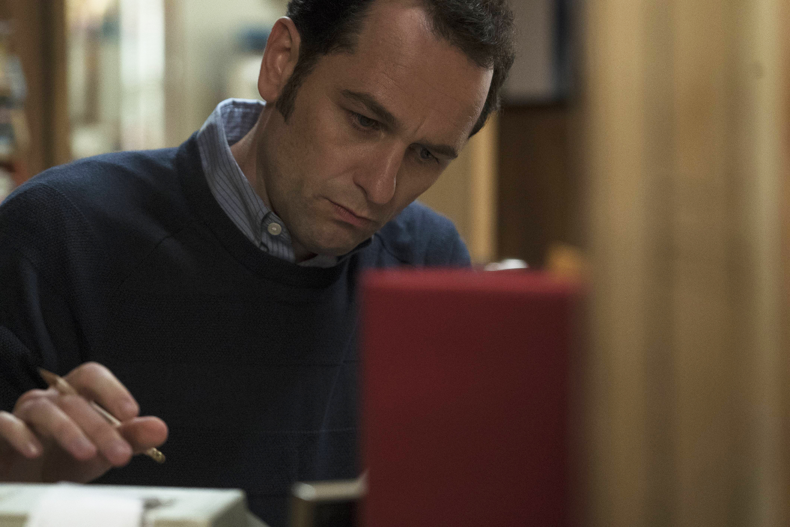 THE AMERICANS -- "EST Men" Episode 301 -- Pictured: Matthew Rhys as Philip Jennings. CR: Michael Parmelee/FX