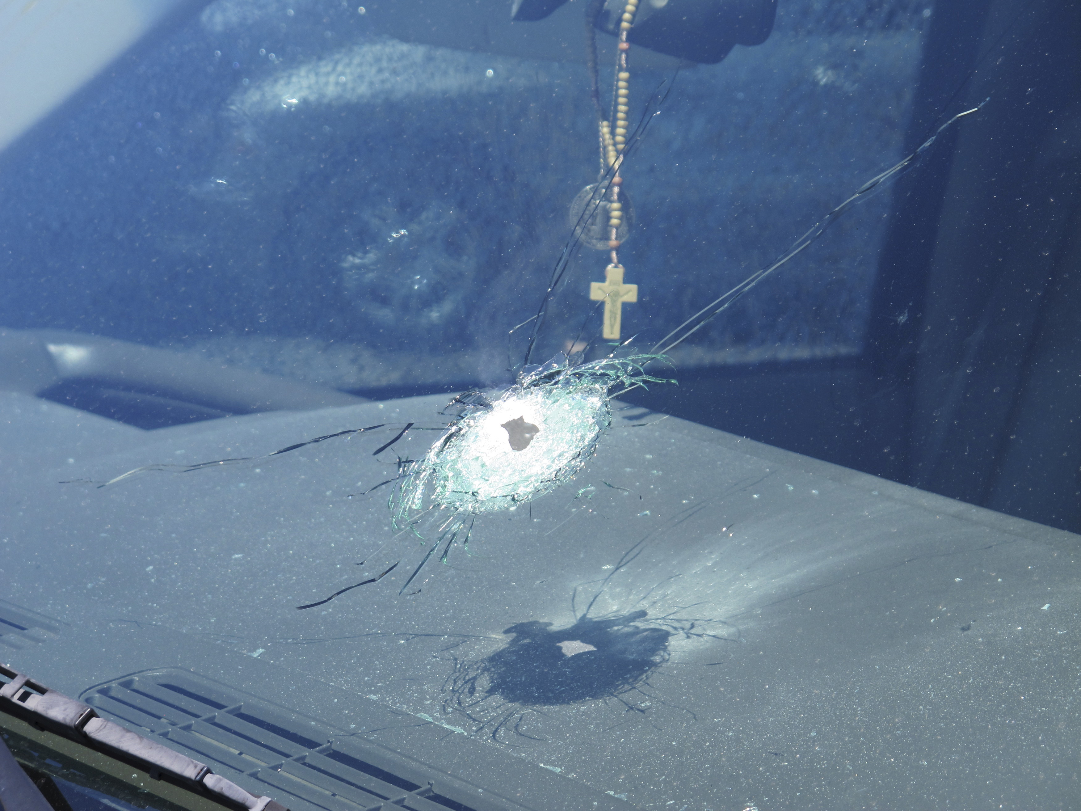 bullet hole windshield Phoenix arizona