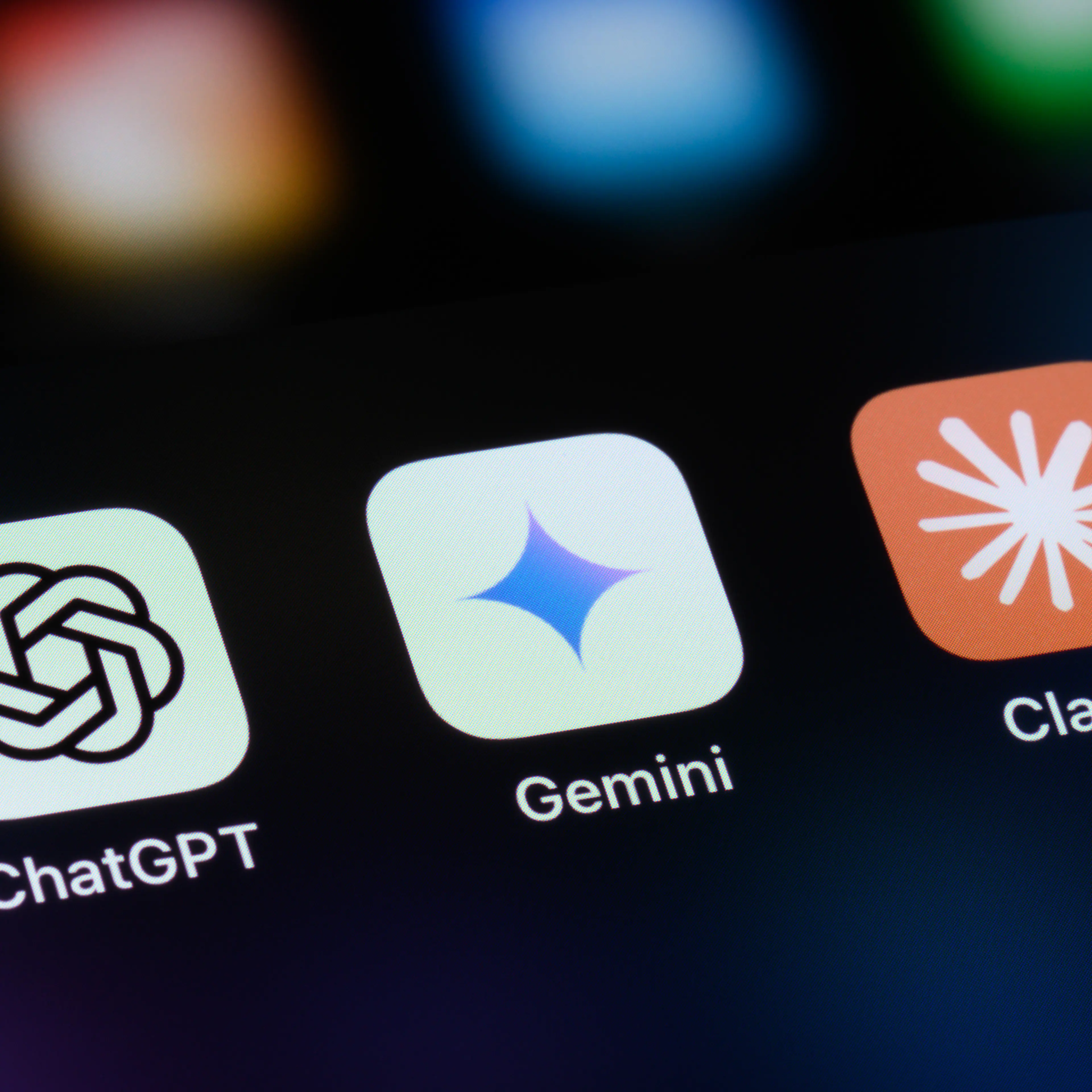 Artificial Intelligence AI Assistant Apps - ChatGPT, Google Gemini, Anthropic Claude