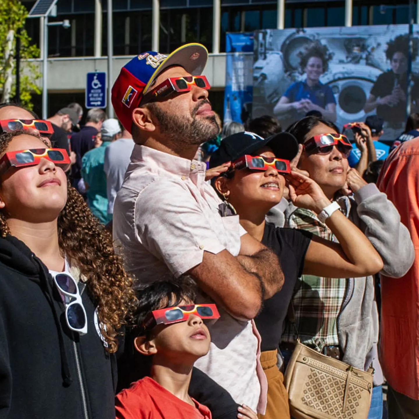 Johnson Space Center Eclipse Viewing