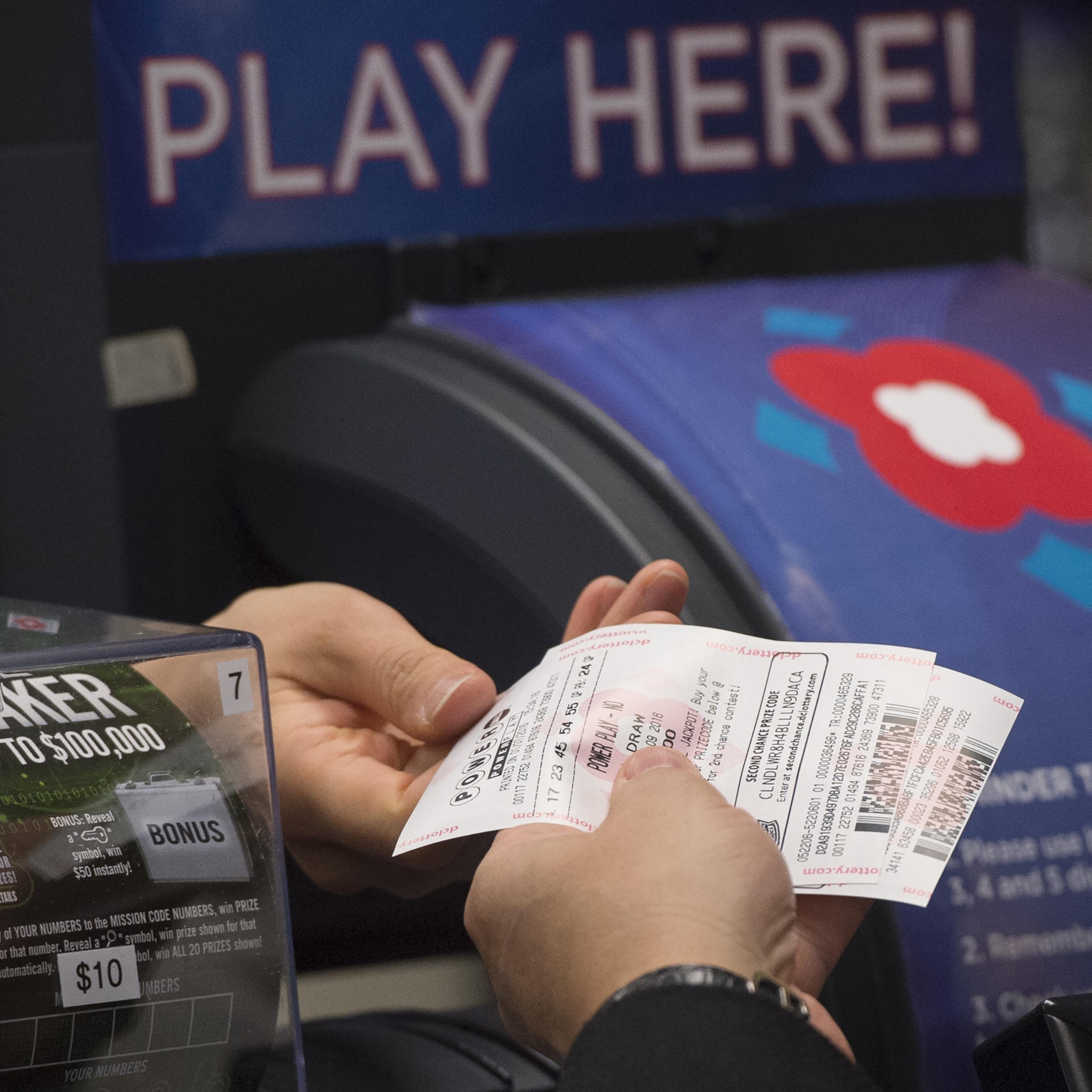 US-LOTTERY-POWERBALL-LIFESTYLE