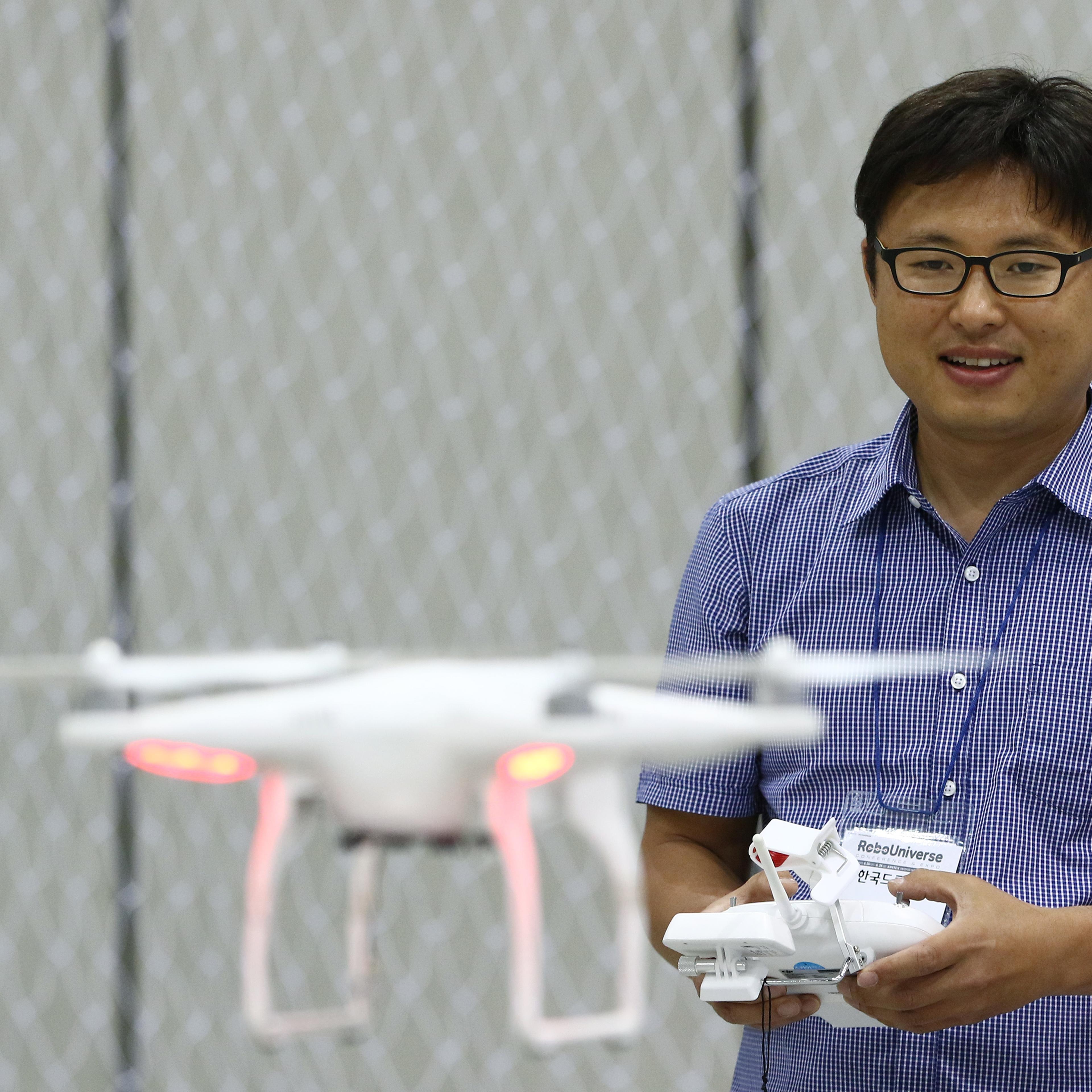 Inside The Robo Universe Conference And Expo