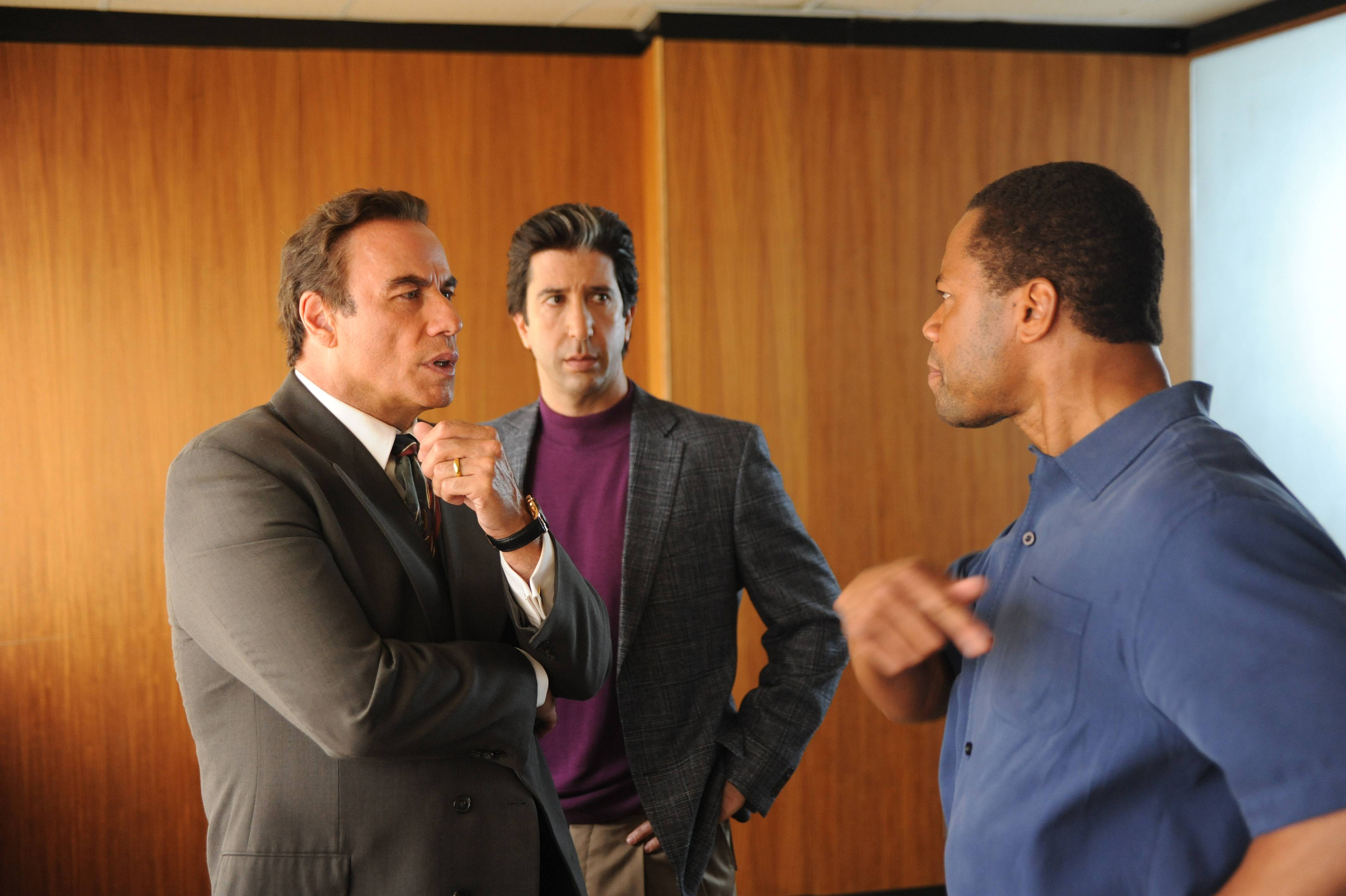 THE PEOPLE v. O.J. SIMPSON: AMERICAN CRIME STORY "From the Ashes of Tragedy" Episode 101 (Airs Tuesday, February 2, 10:00 pm/ep) -- - Pictured: (l-r) John Travolta as Robert Shapiro, David Schwimmer as Robert Kardashian, Cuba Gooding, Jr. as O.J. Simpson