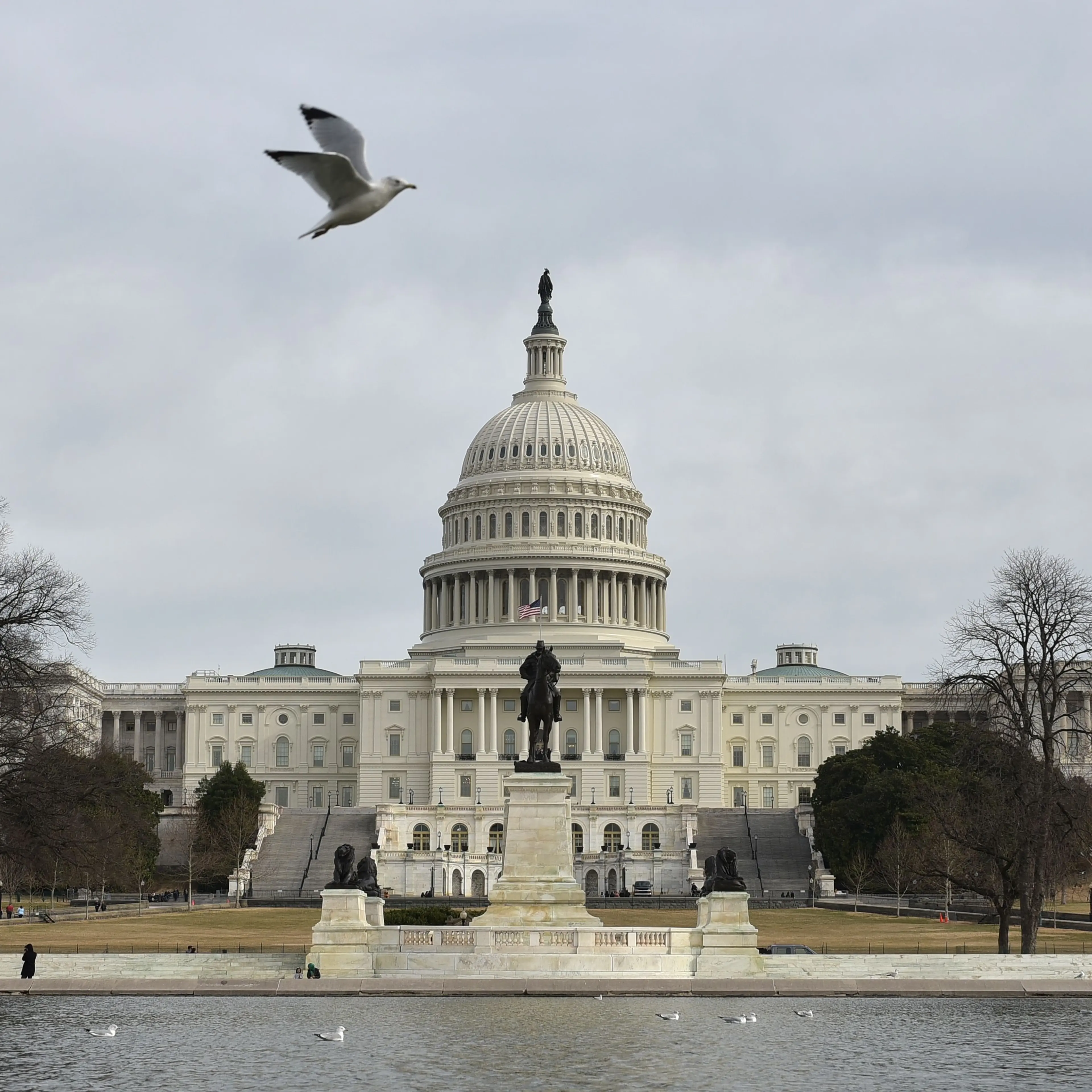 TOPSHOT-US-POLITICS-SHUTDOWN-CAPITOL