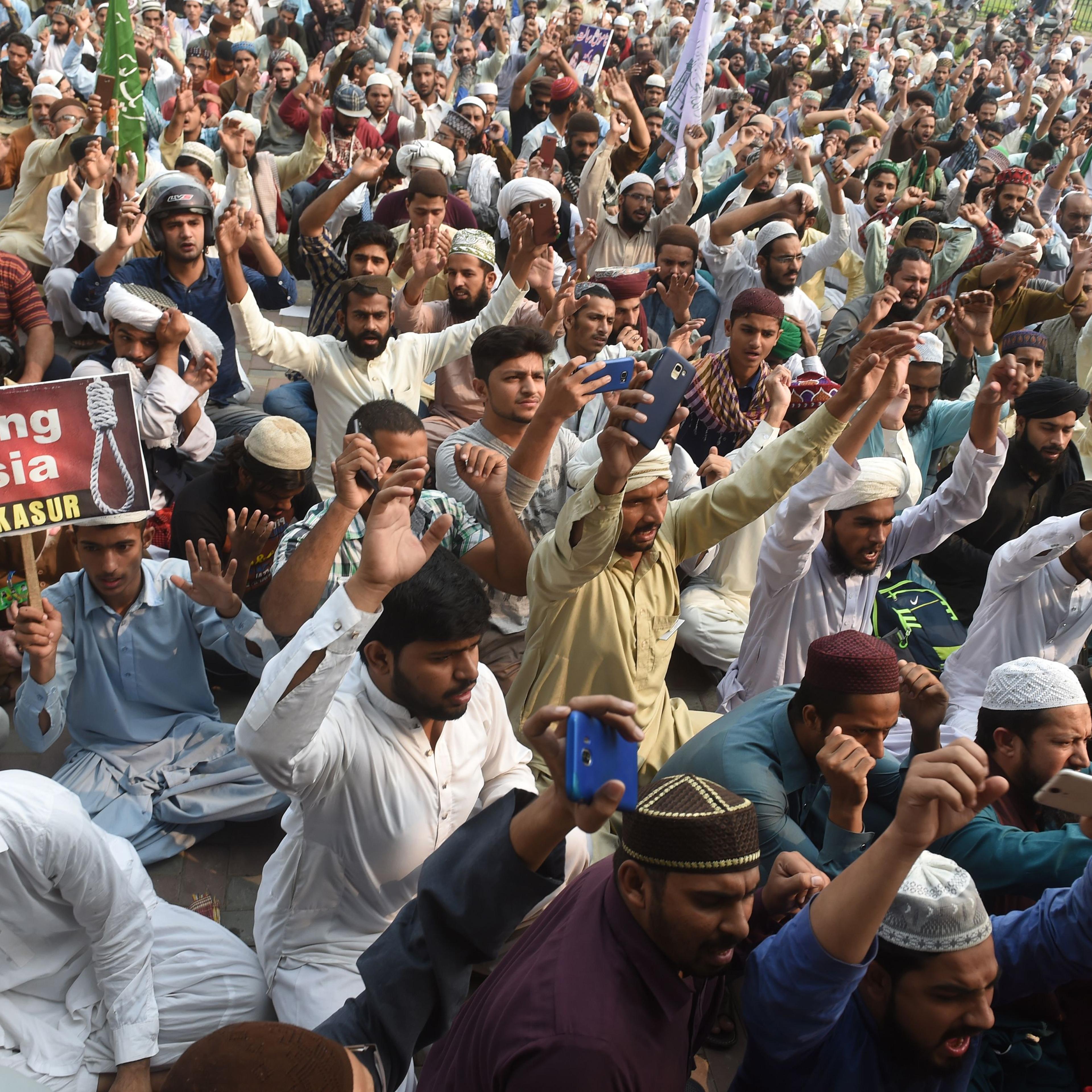 TOPSHOT-PAKISTAN-RELIGION-COURT