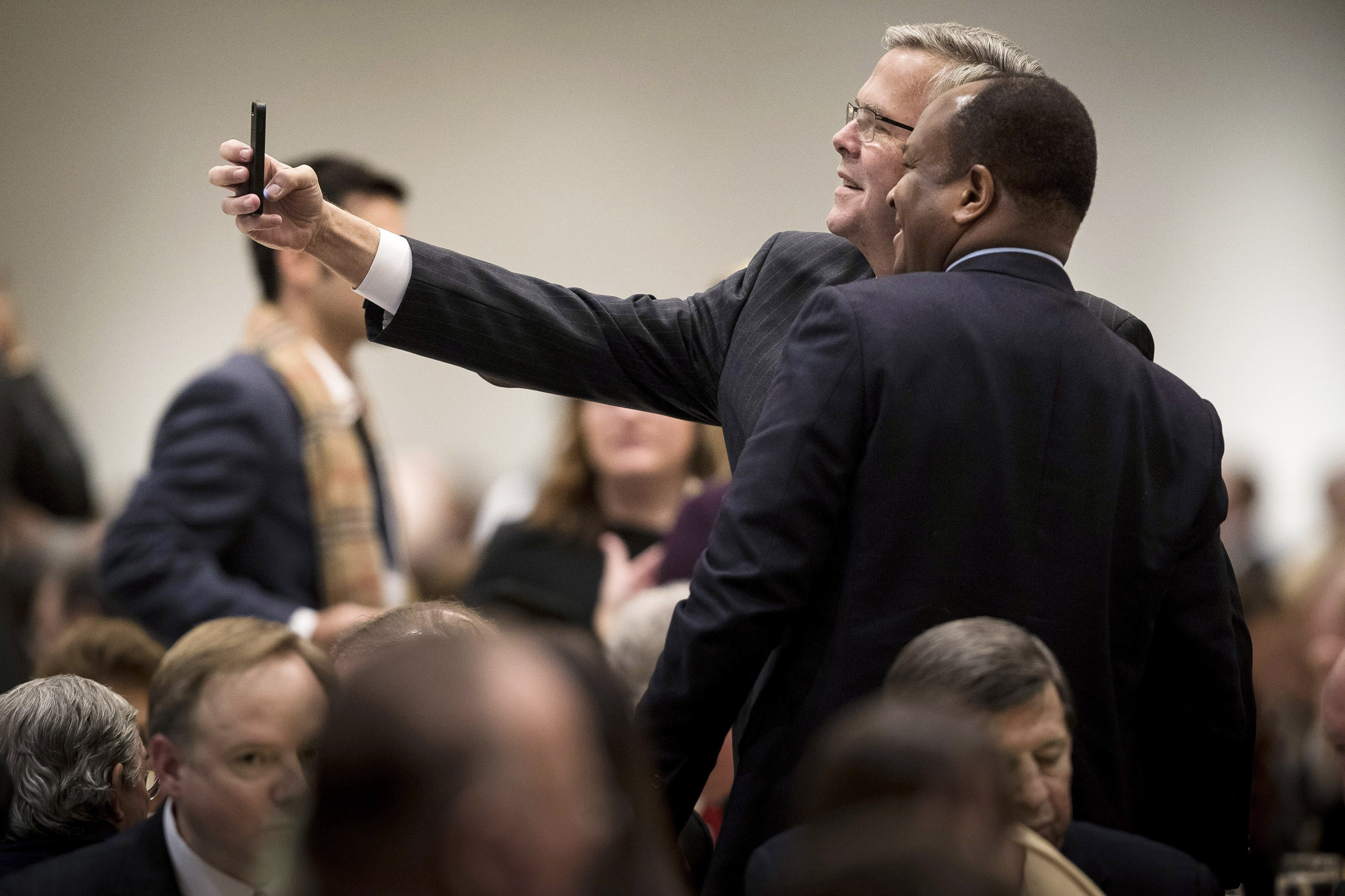 Jeb-Bush-Selfie