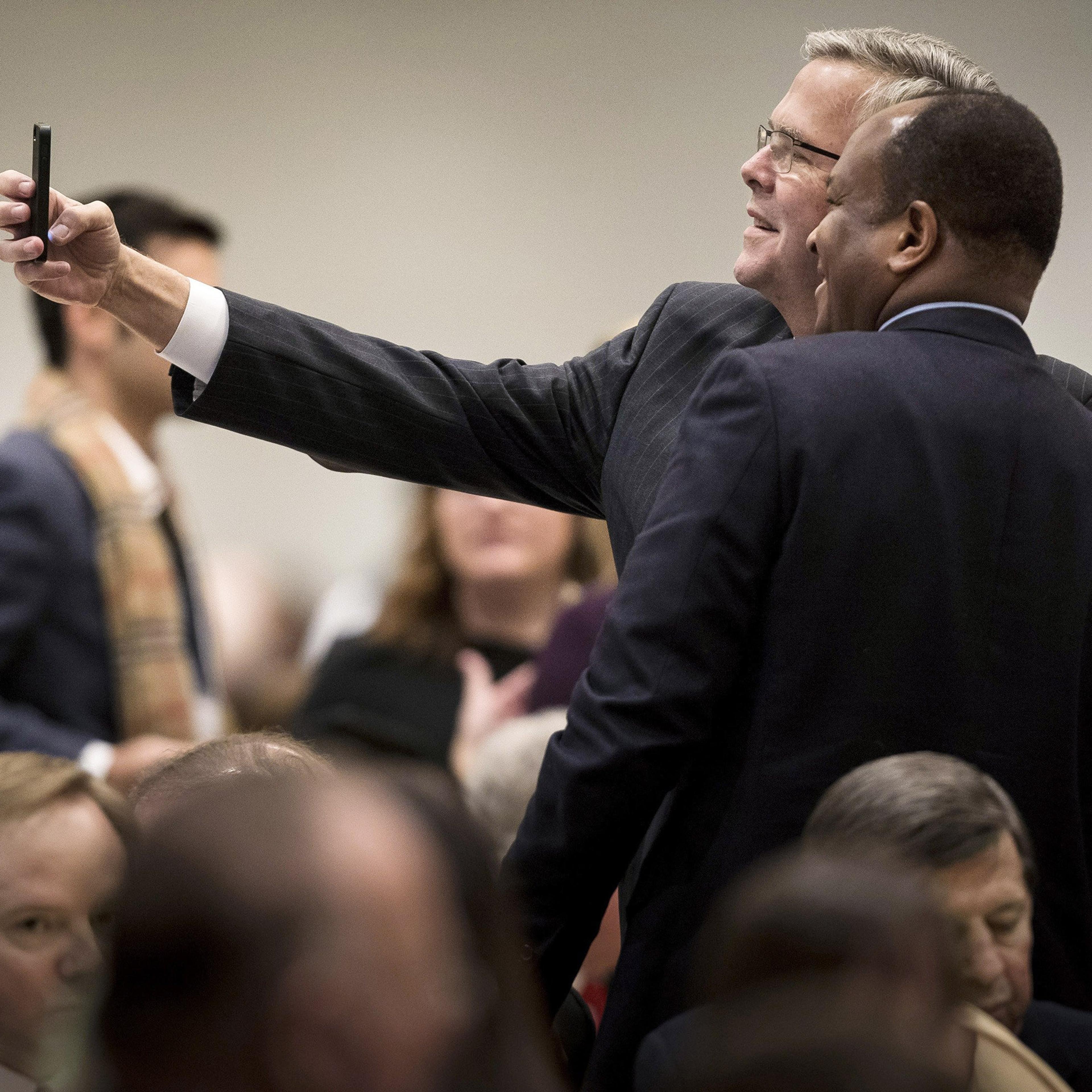 Jeb-Bush-Selfie