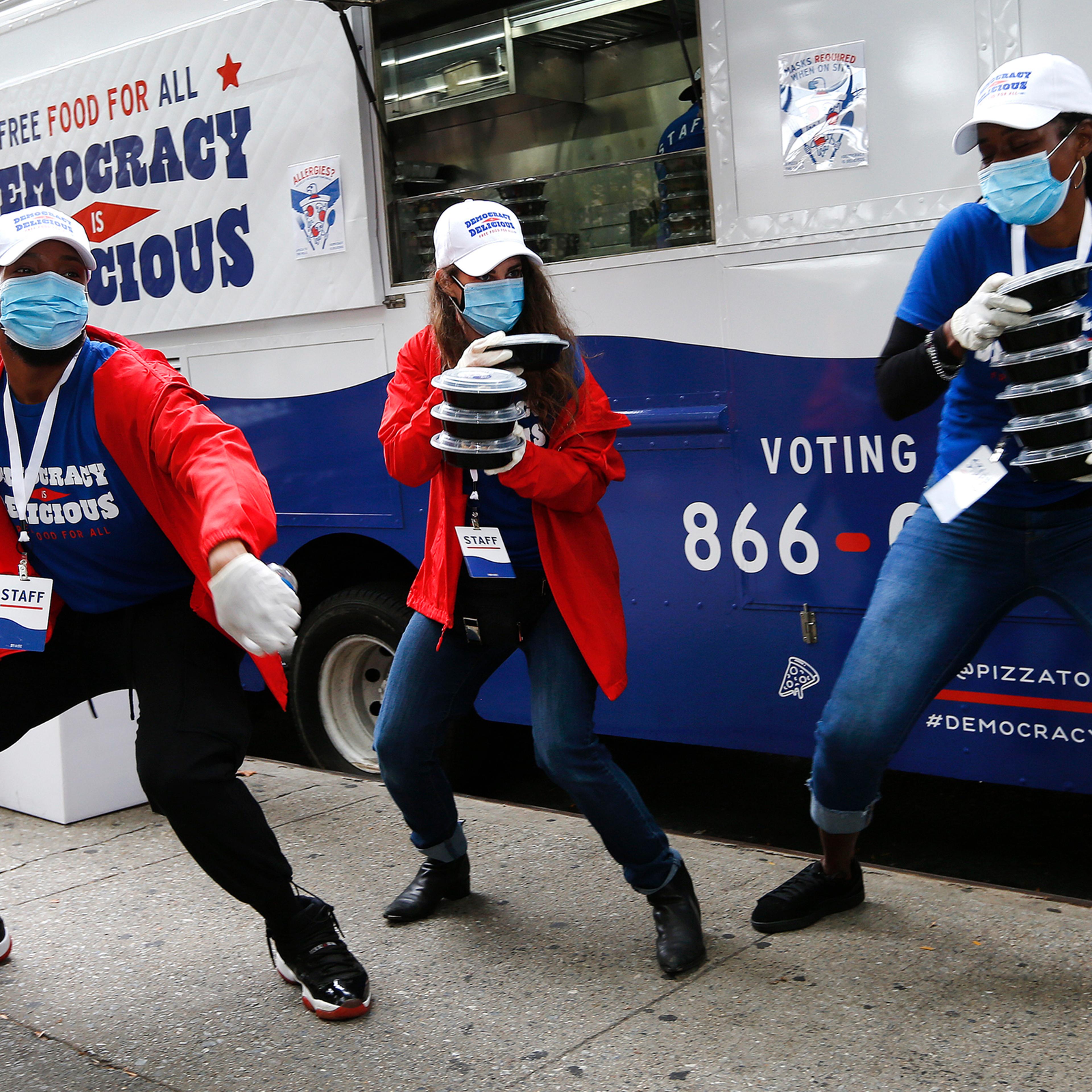 Pizza to the Polls Delivers Food to Early Vote Sites with Long L