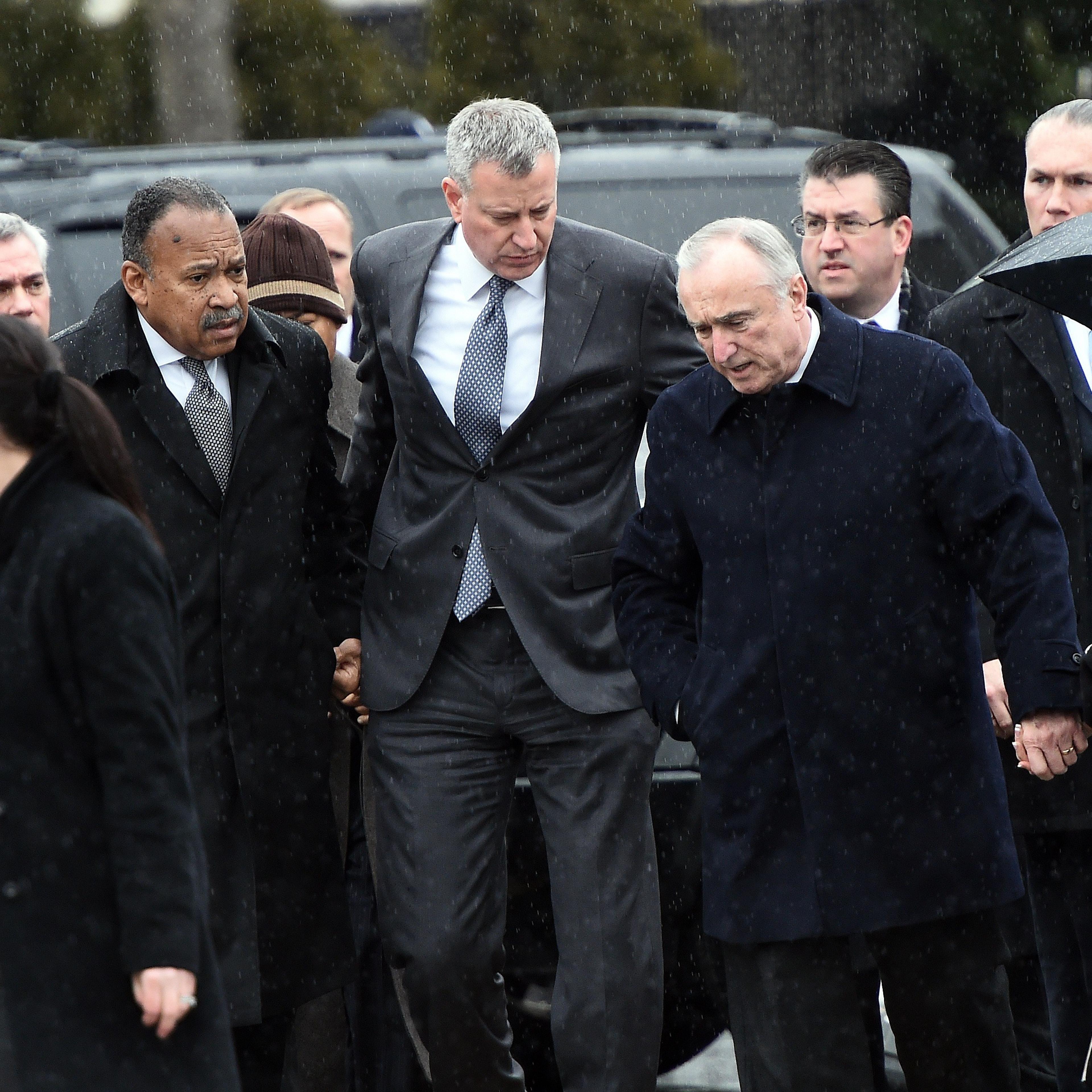 Wenjian Liu memorial, de Blasio, Bratton