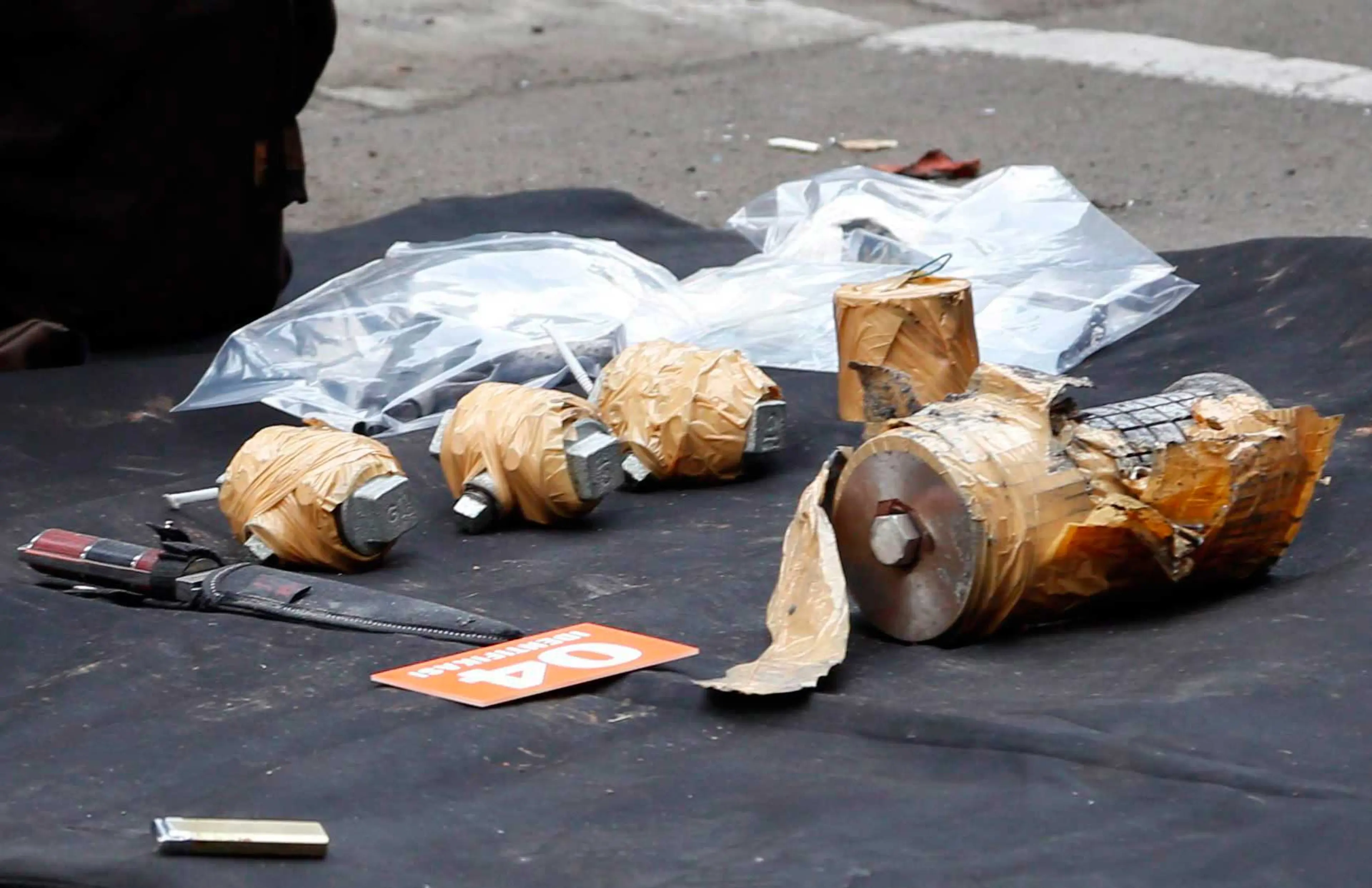 The weapons arsenal that suspected terrorists were carrying after a bomb blast in front of a shopping mall in Jakarta, Indonesia, Jan. 14, 2016. Assailants struck outside a Starbucks cafe and a police post near the well-known Sarinah shopping complex.