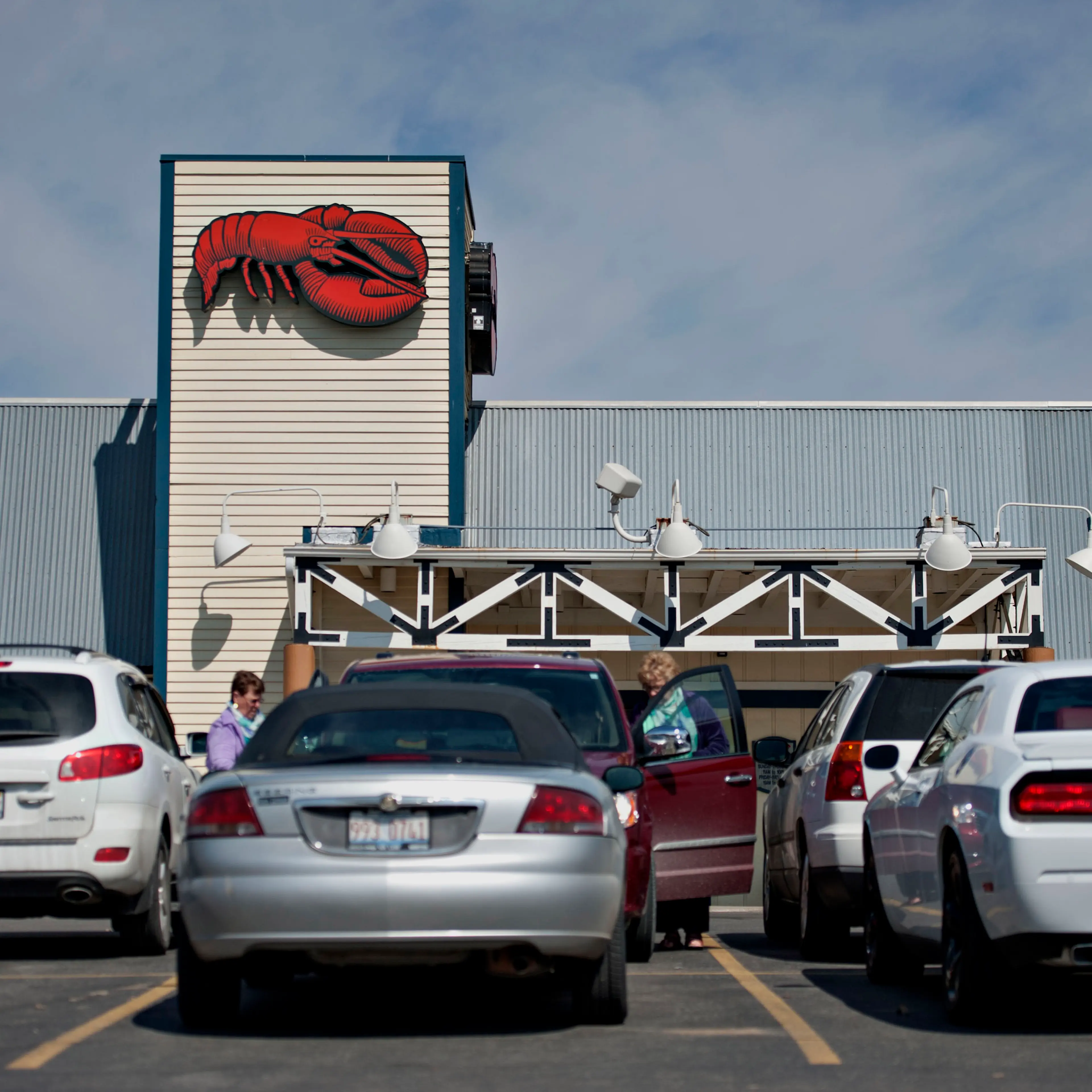 Olive Garden and Red Lobster Locations Ahead of Darden Restaurants Inc. Earning Figures