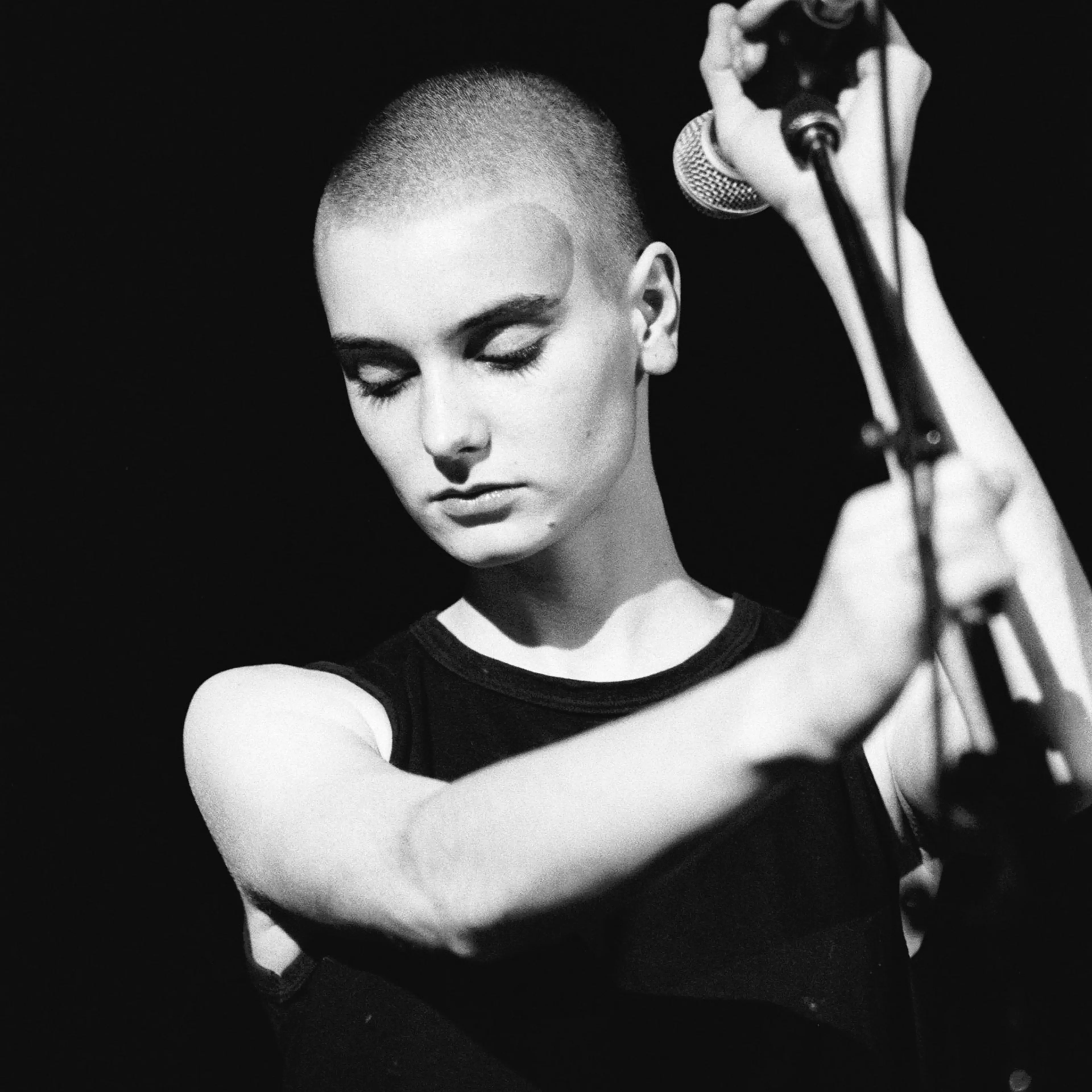 Sinead O'Connor performs at Vredenburg in Utrecht, Netherlands on March 16, 1988