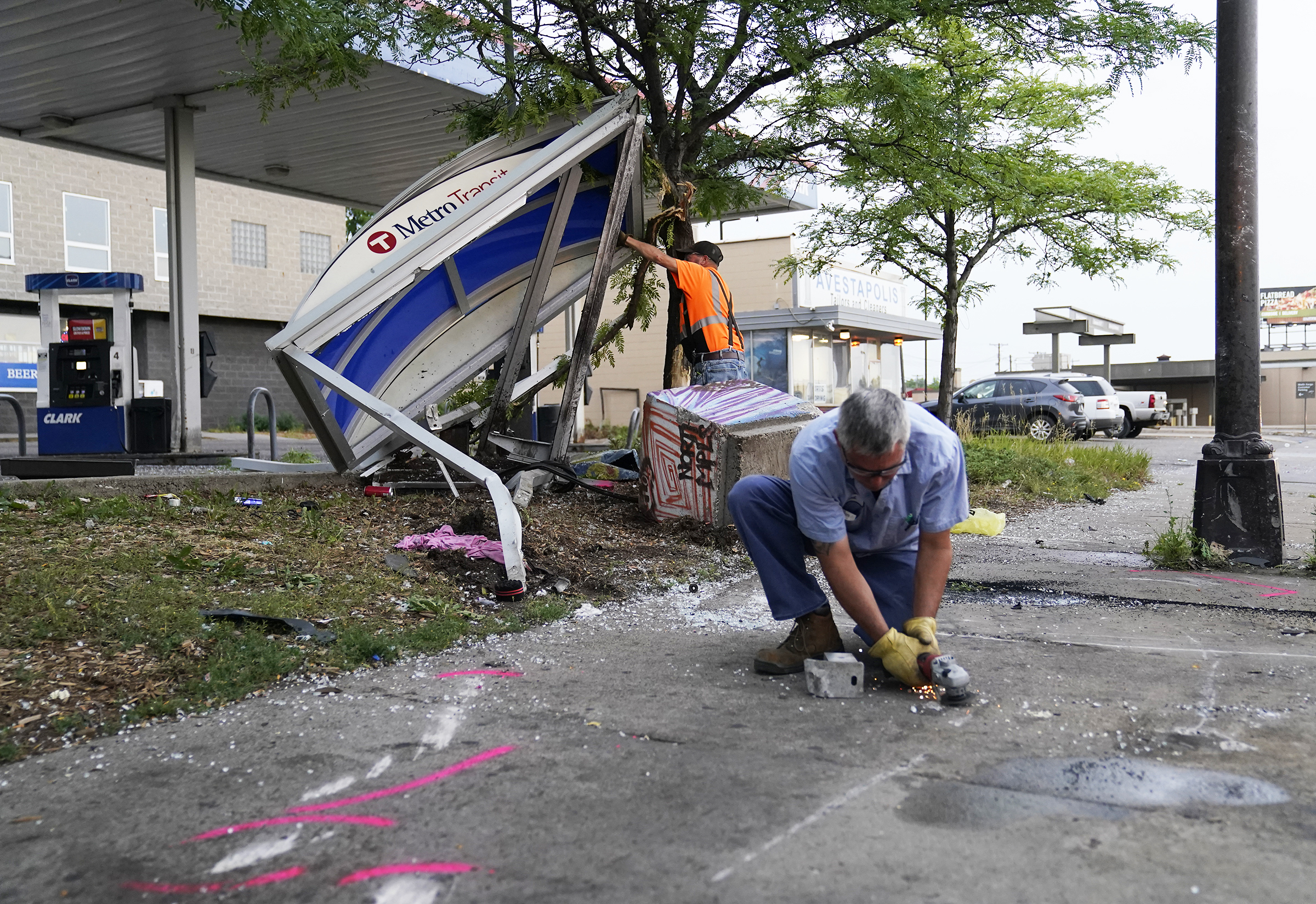 The Minnesota State Patrol is investigating a Minneapolis Police car crash that reportedly led to the death of Leneal Lamont Frazier