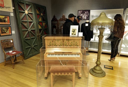 Movie MemorabiIia Auction