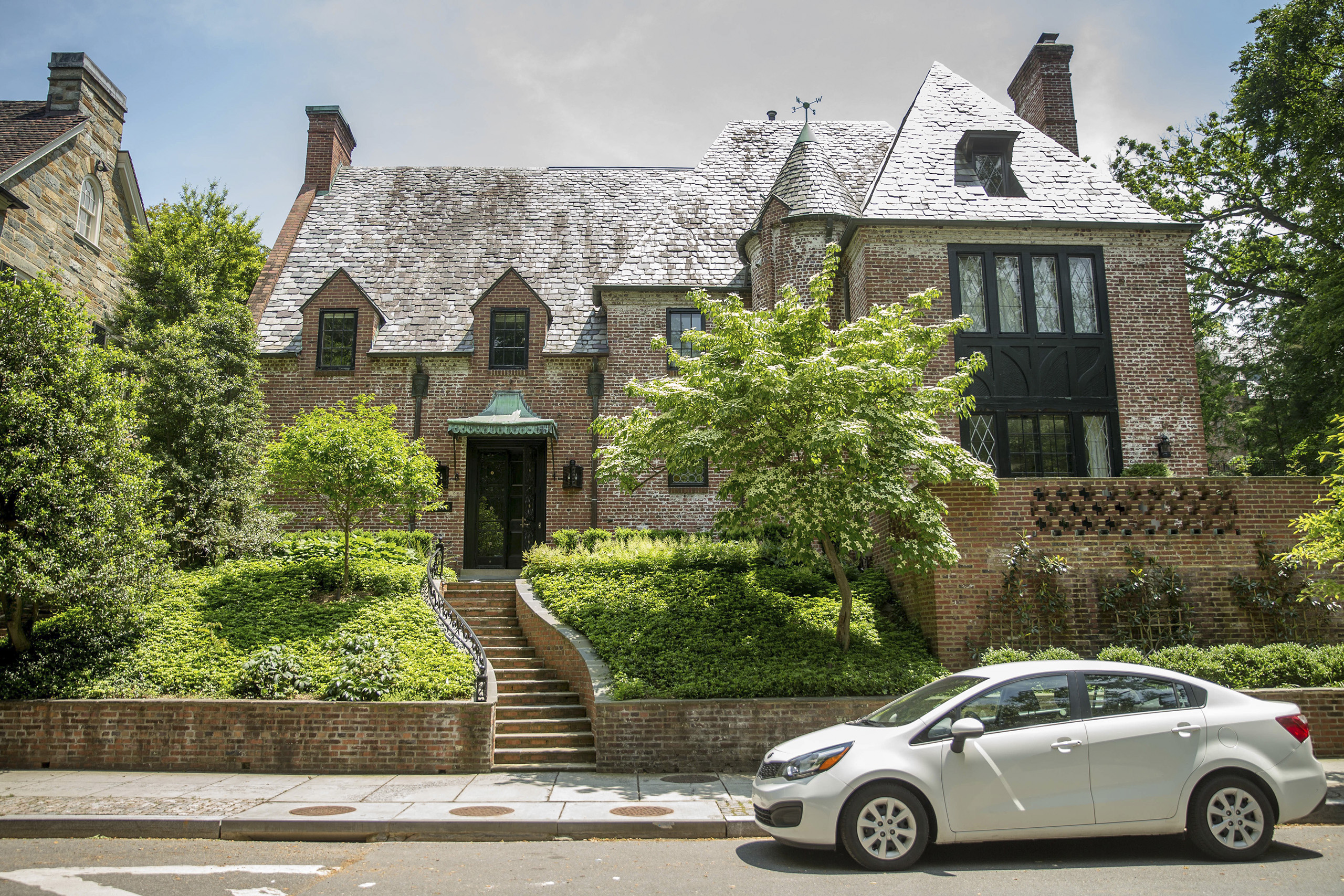 Real estate circles buzzed Wednesday over reports that President Obama and first lady Michelle Obama have decided to lease this nine-bedroom mansion in Washington's Kalorama neighborhood when he leaves office in January 2017. The home sits on a quarter-a