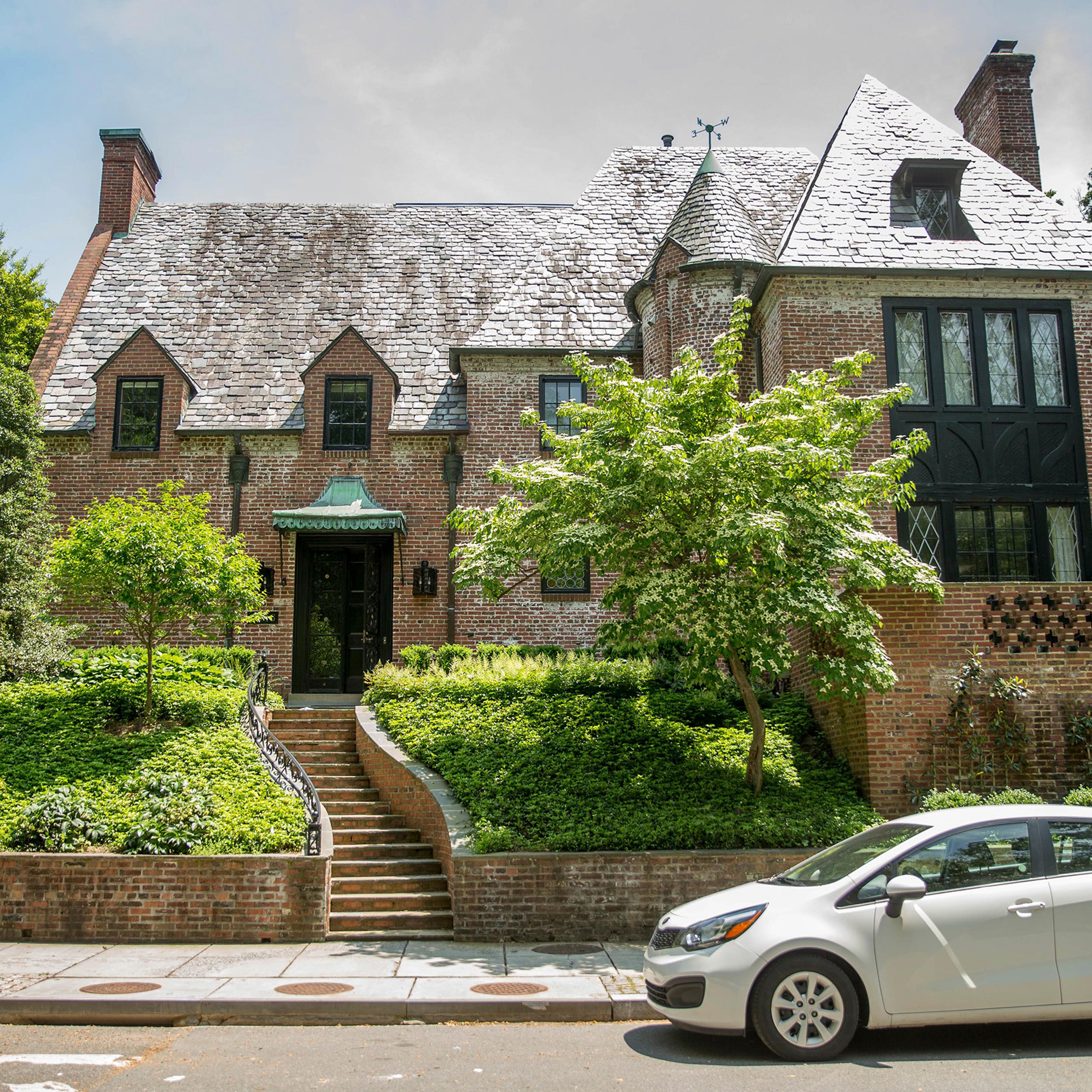 Real estate circles buzzed Wednesday over reports that President Obama and first lady Michelle Obama have decided to lease this nine-bedroom mansion in Washington's Kalorama neighborhood when he leaves office in January 2017. The home sits on a quarter-a