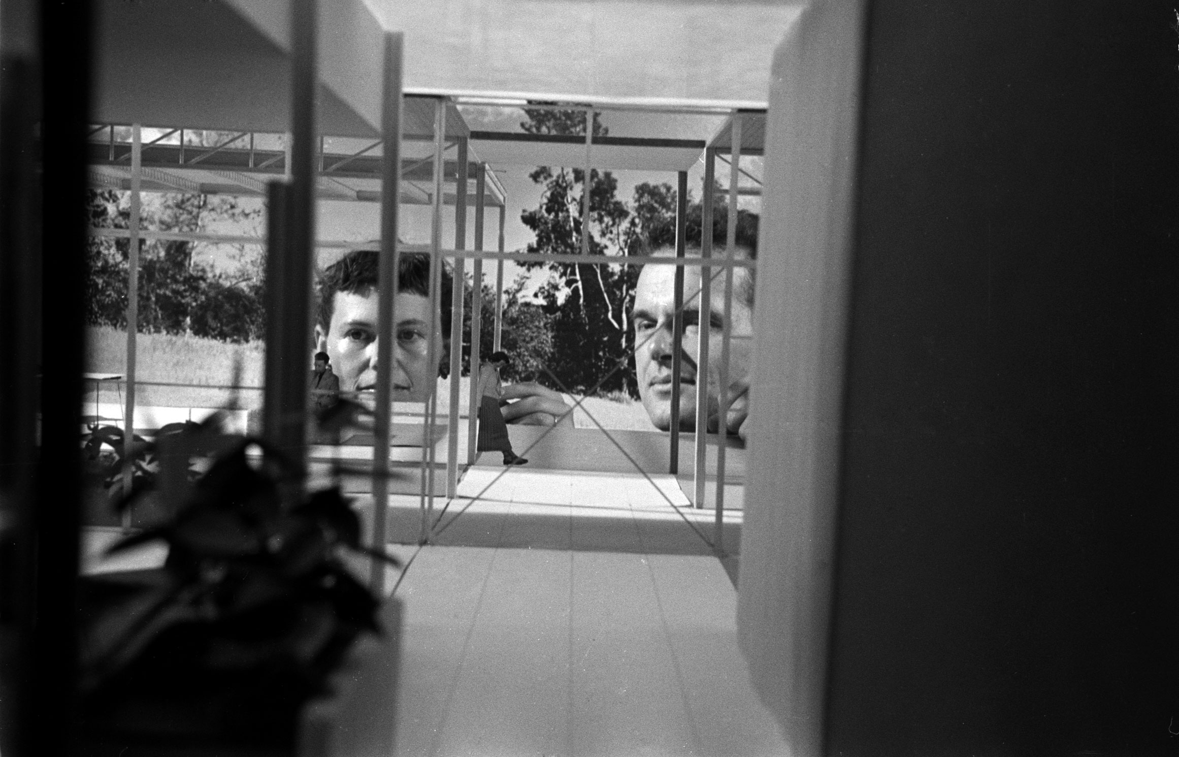Charles and Ray Eames at home in California, 1950.