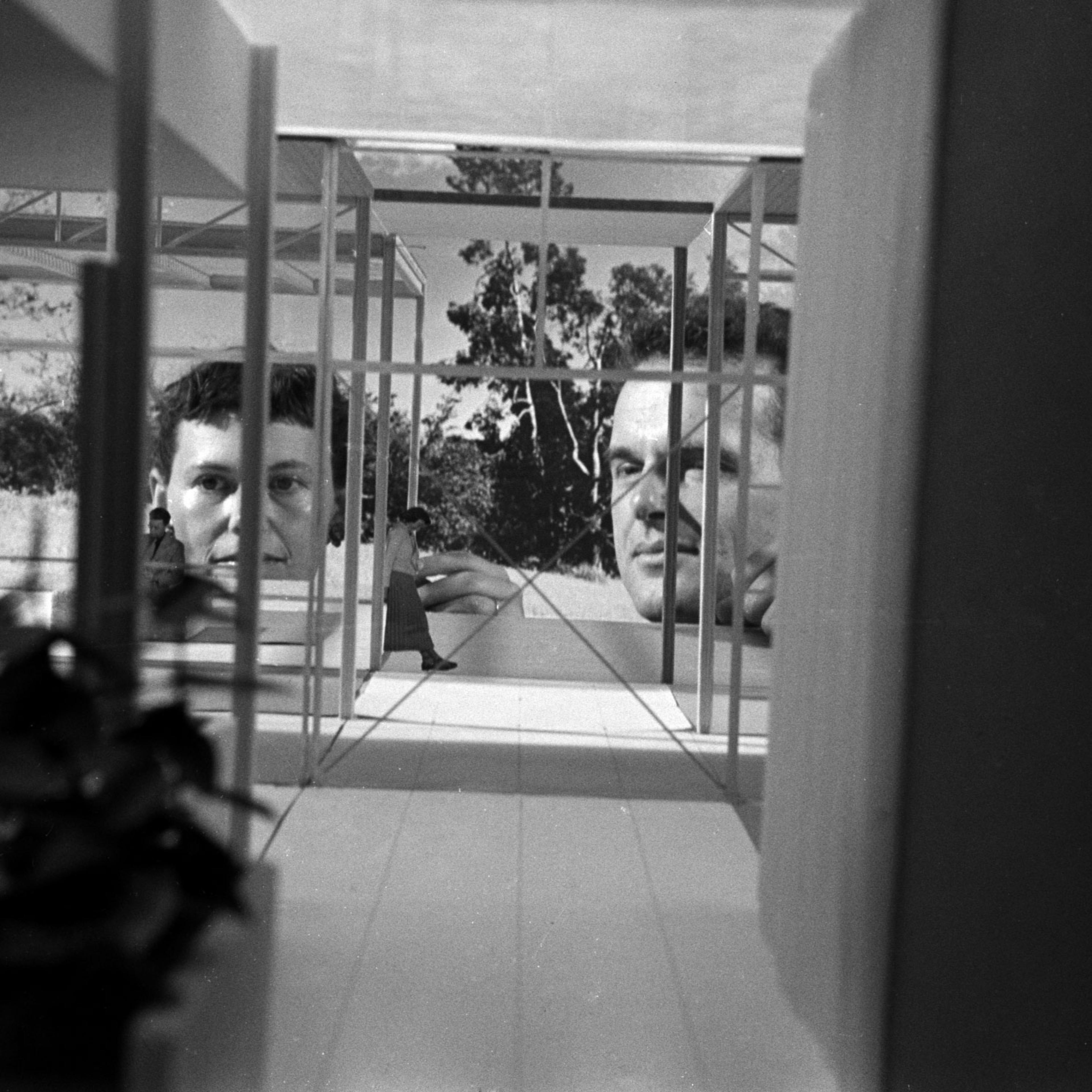 Charles and Ray Eames at home in California, 1950.
