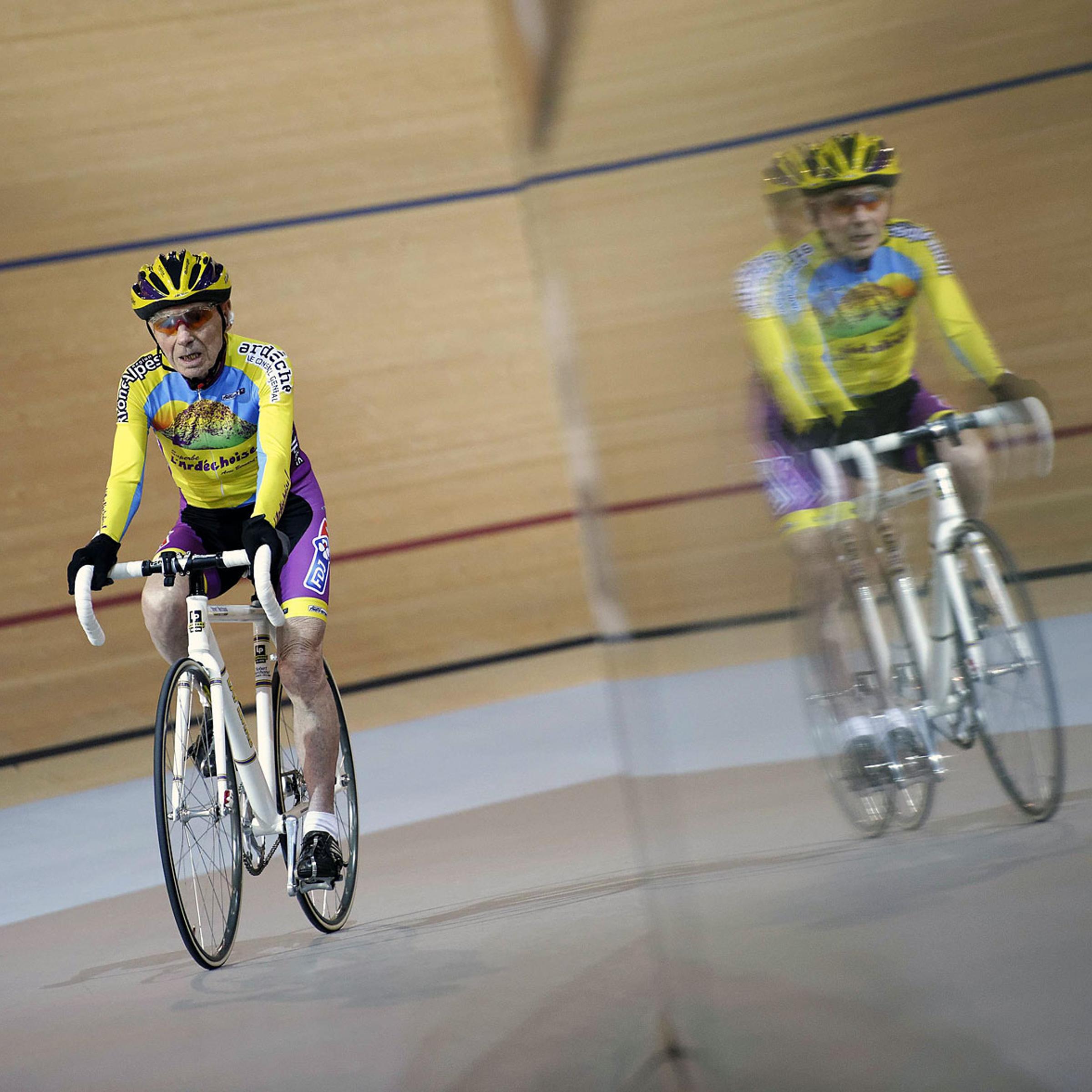 CYCLING-FRA-ELDERLY-OFFBEAT