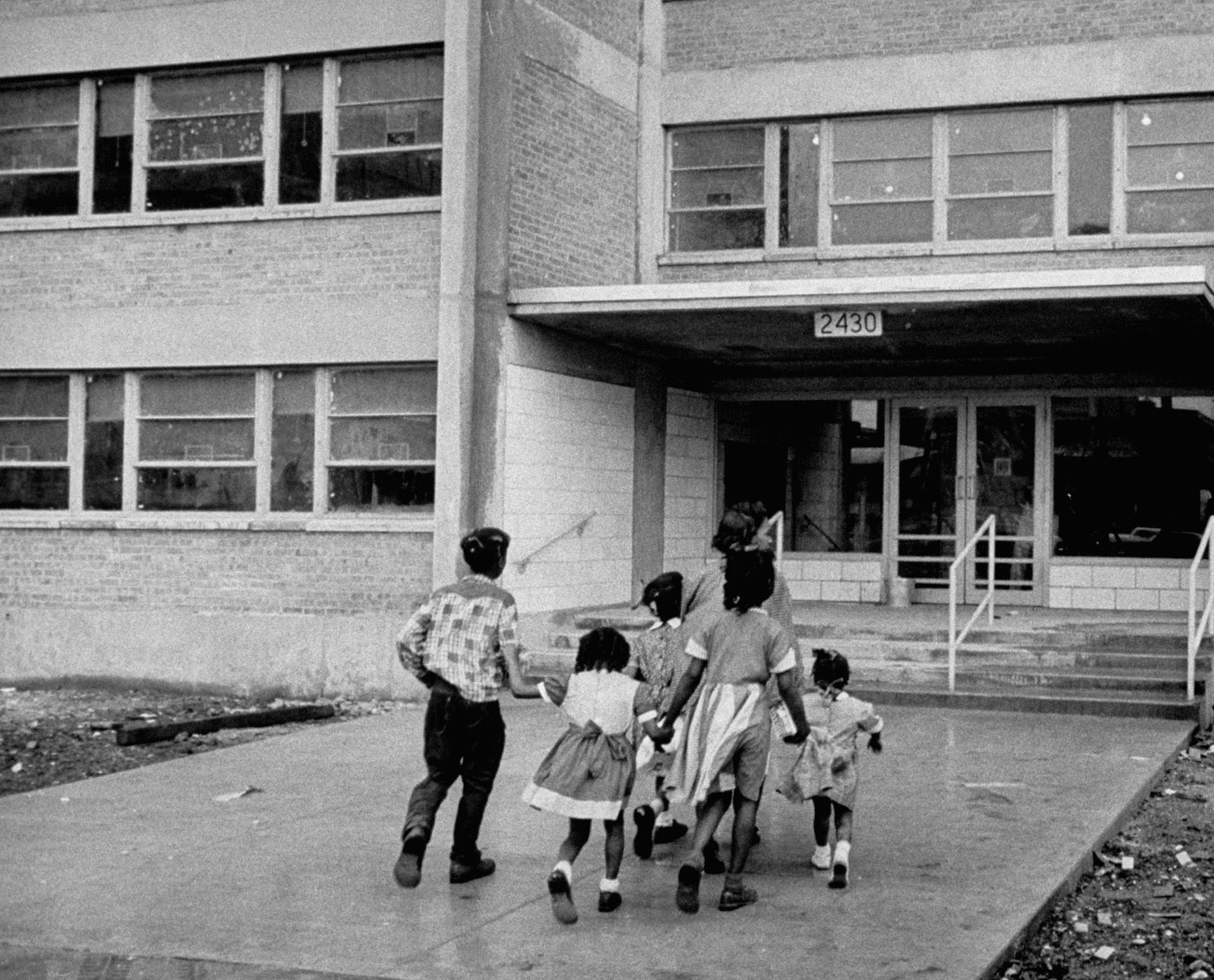 Chicago Confronts Urban Blight, 1954: A Great City at a Crossroads