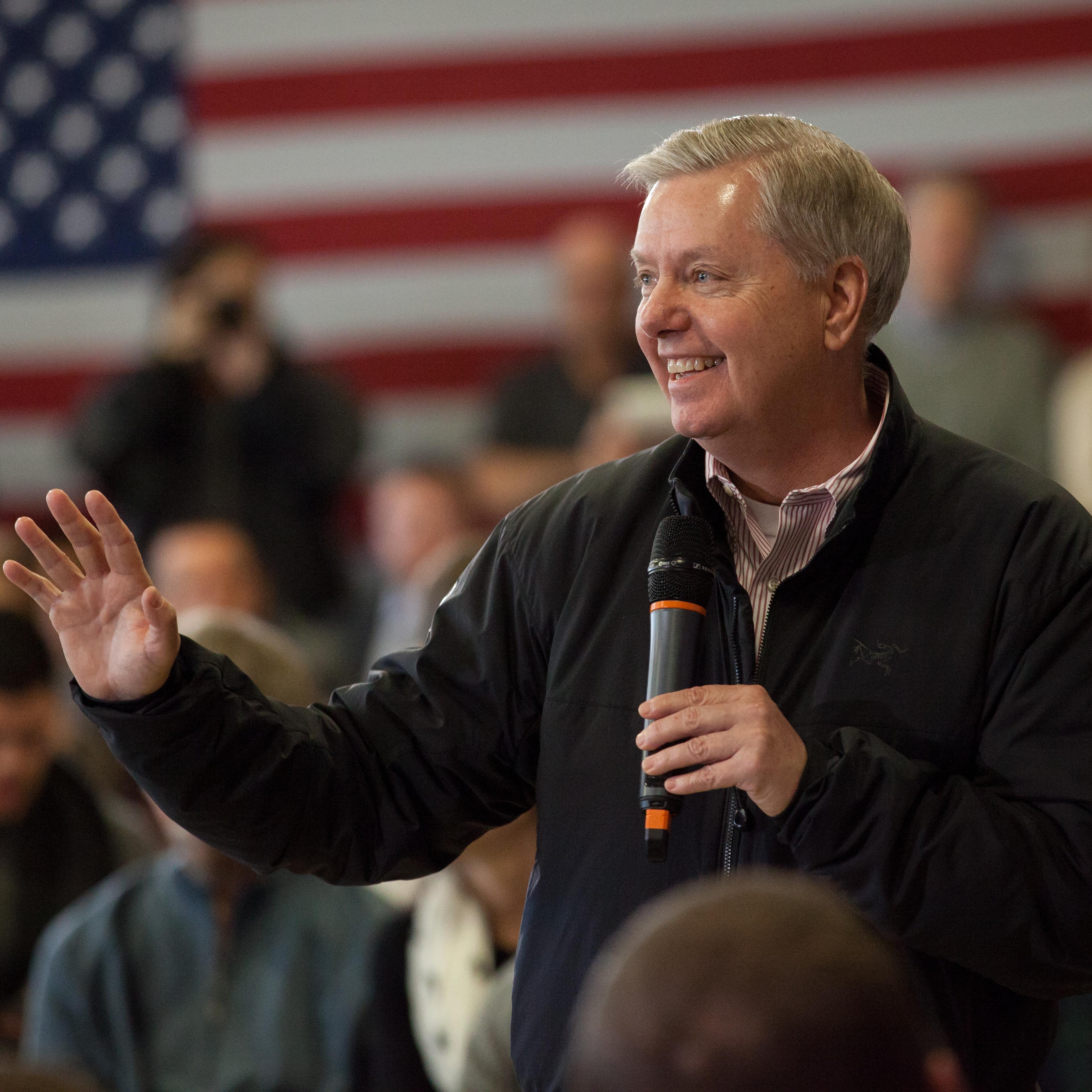 Republican Presidential Candidate Jeb Bush Holds Town Hall In Bedford, NH