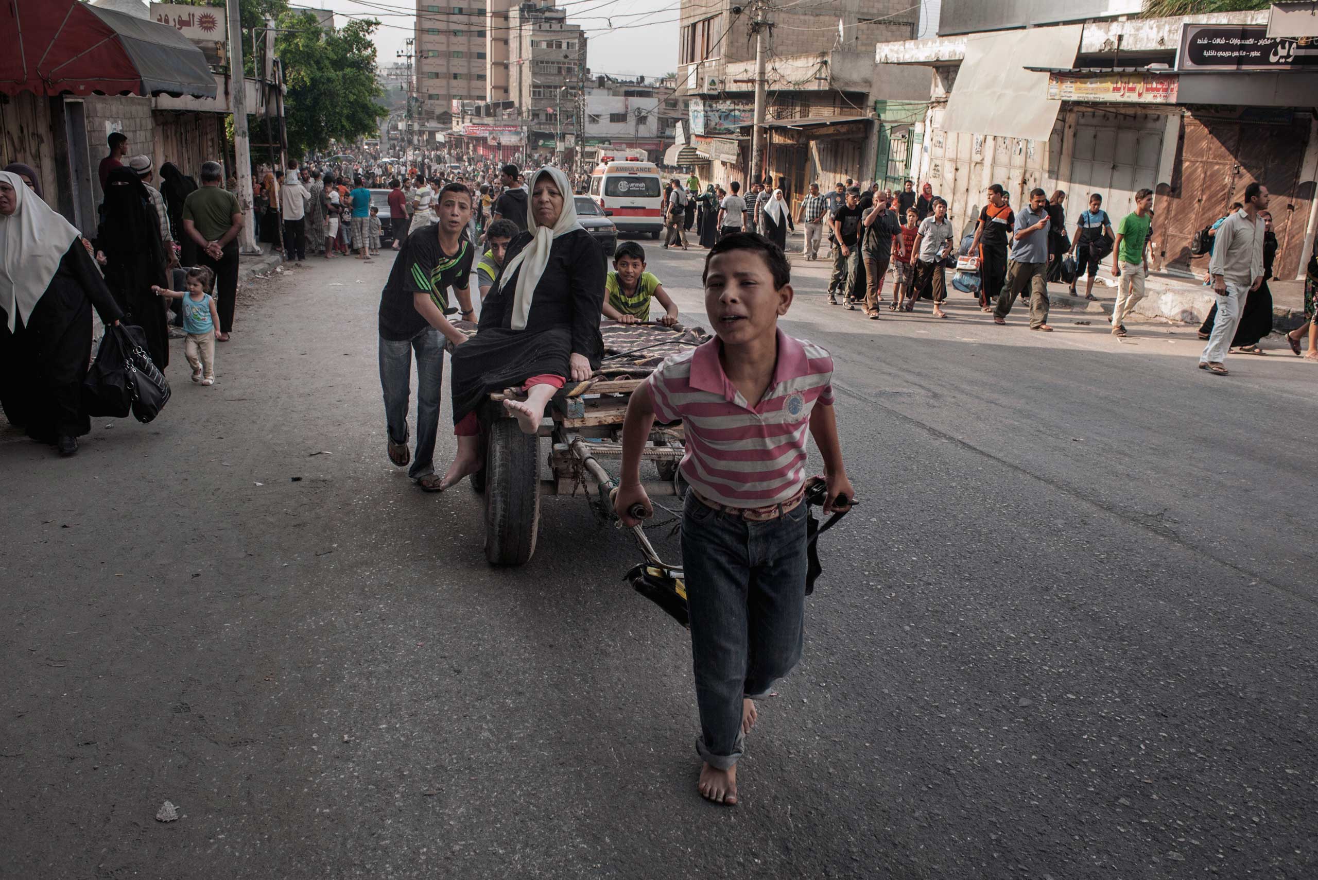 Innocents in the Crossfire: Alessio Romenzi's Shocking Photographs From ...