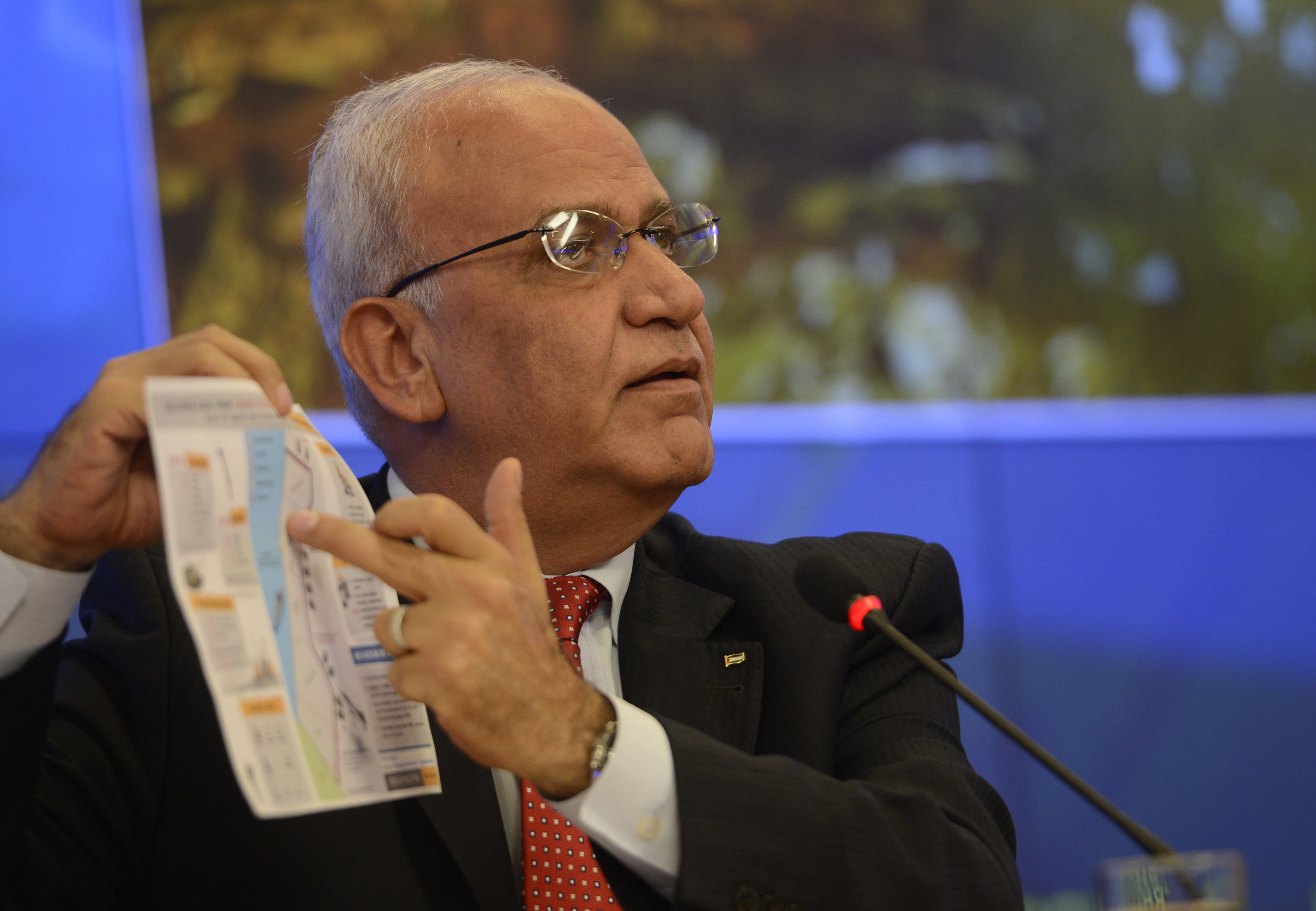 Chief Palestinian negotiator Saeb Erekat in Moscow
