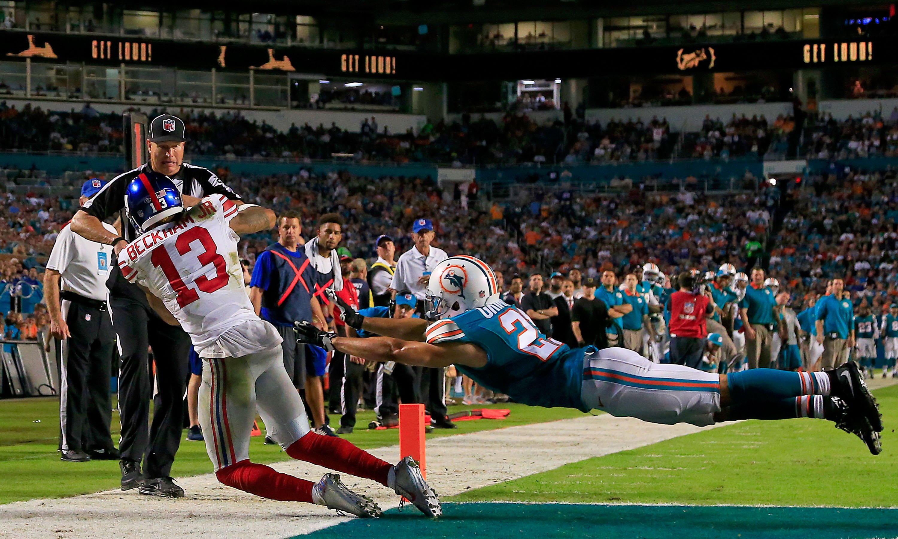 New York Giants v Miami Dolphins