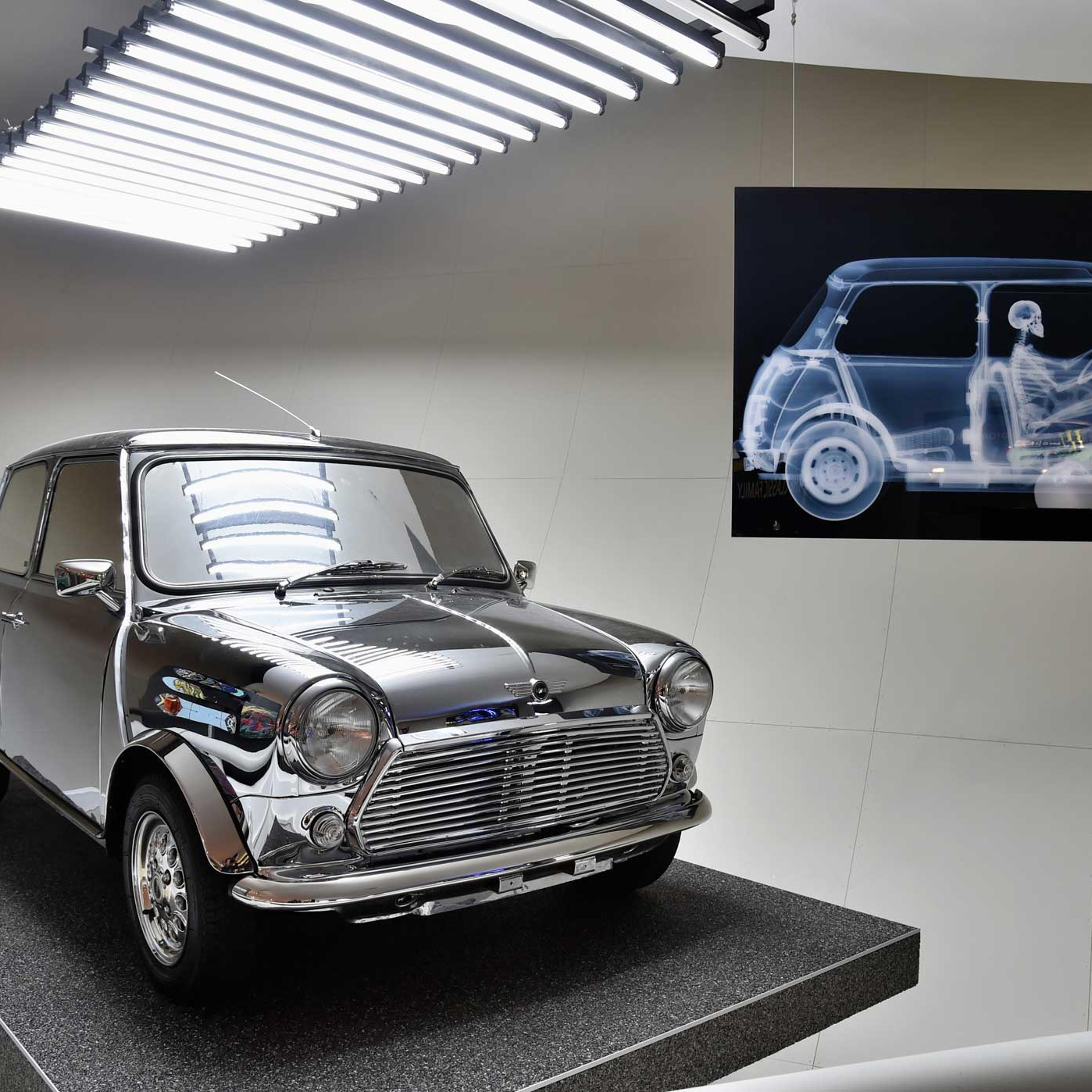 David Bowie's Mirror MINI