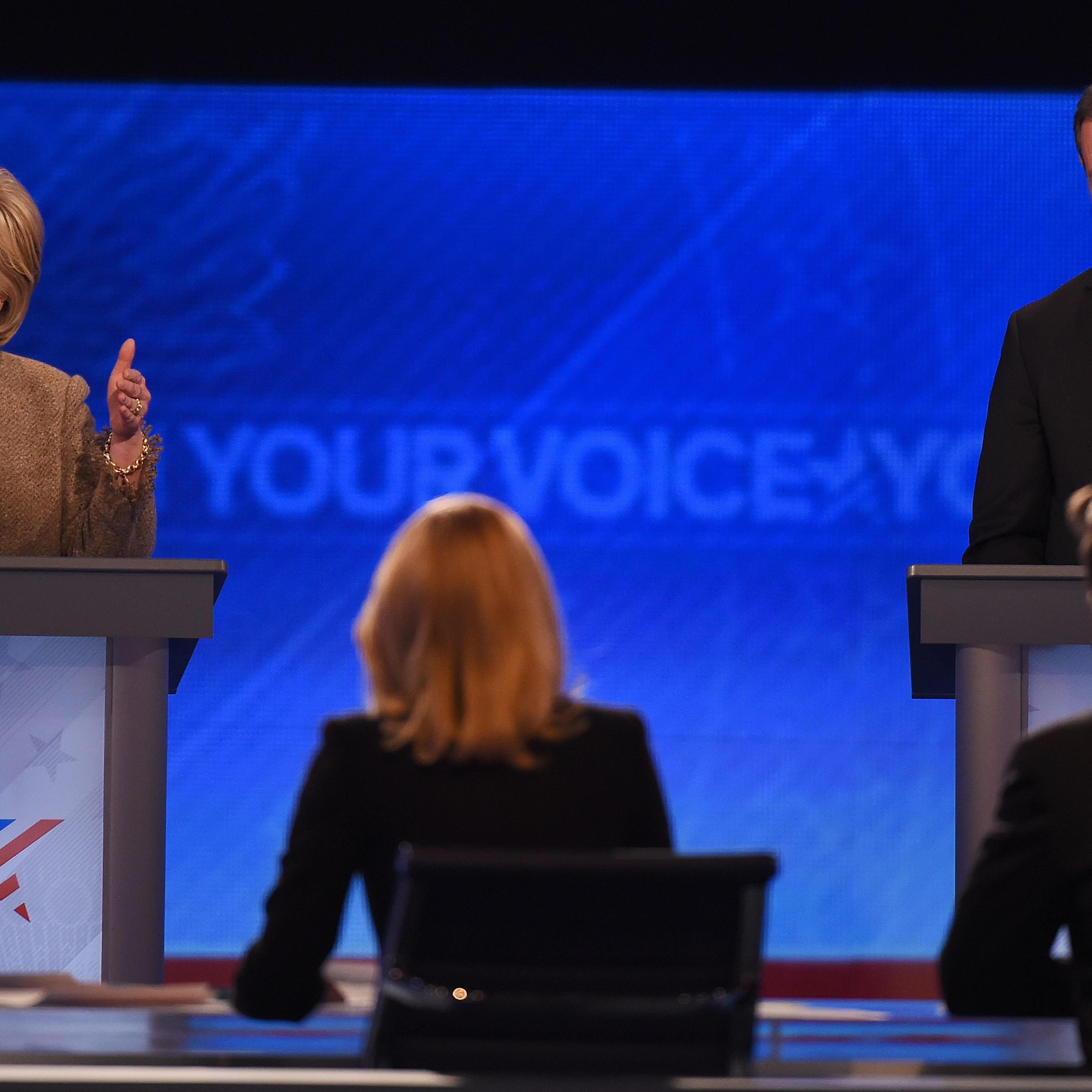 US-VOTE-DEMOCRATS-DEBATE