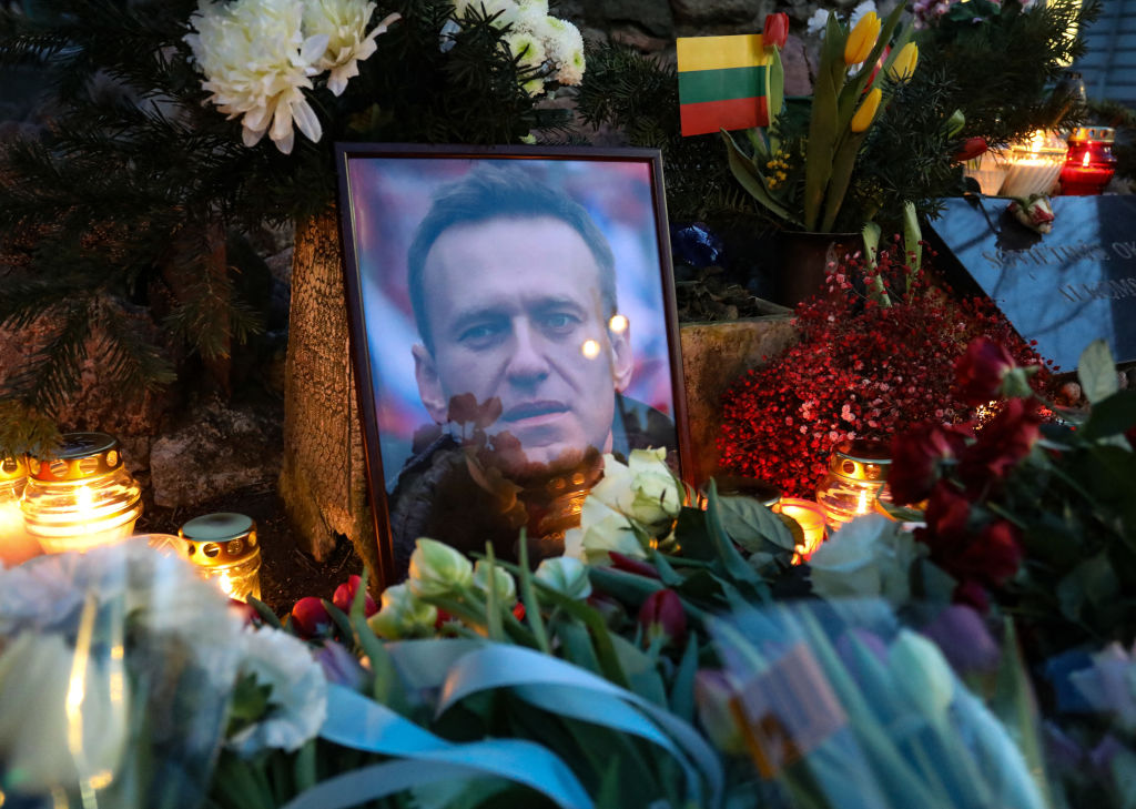 TOPSHOT-LATVIA-RUSSIA-POLITICS-DIPLOMACY-NAVALNY-DEATH-PROTEST