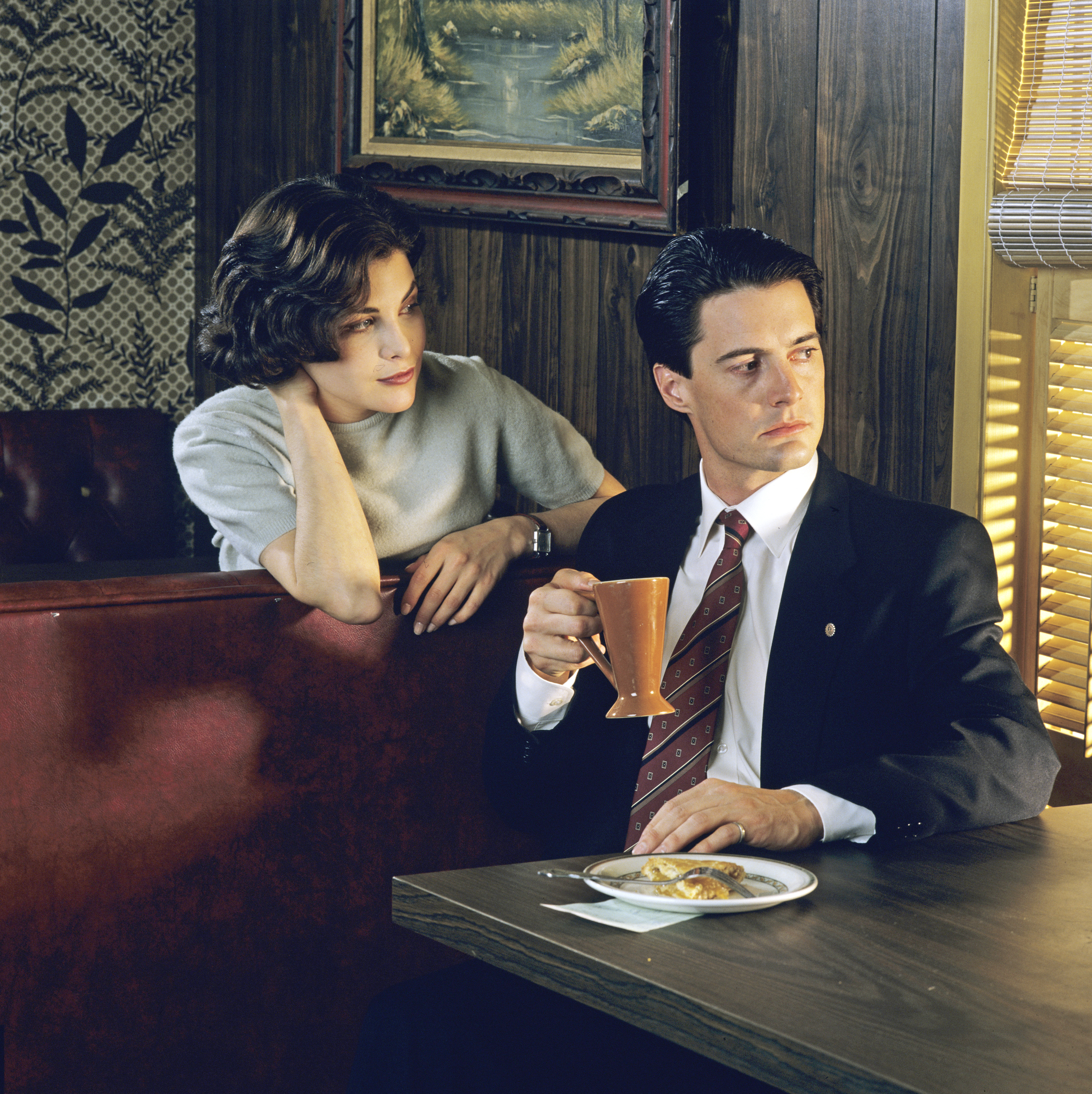 The first season of 'Twin Peaks' aired in 1990.