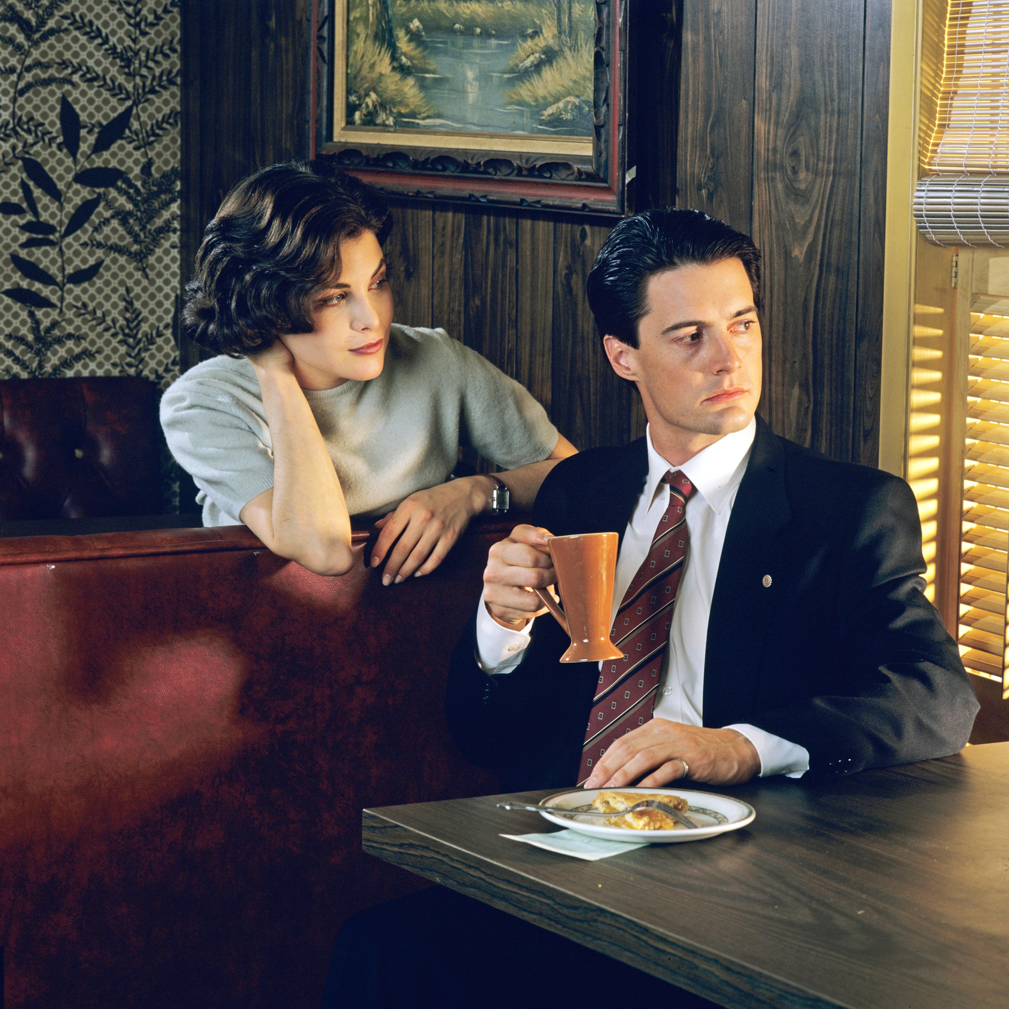 The first season of 'Twin Peaks' aired in 1990.