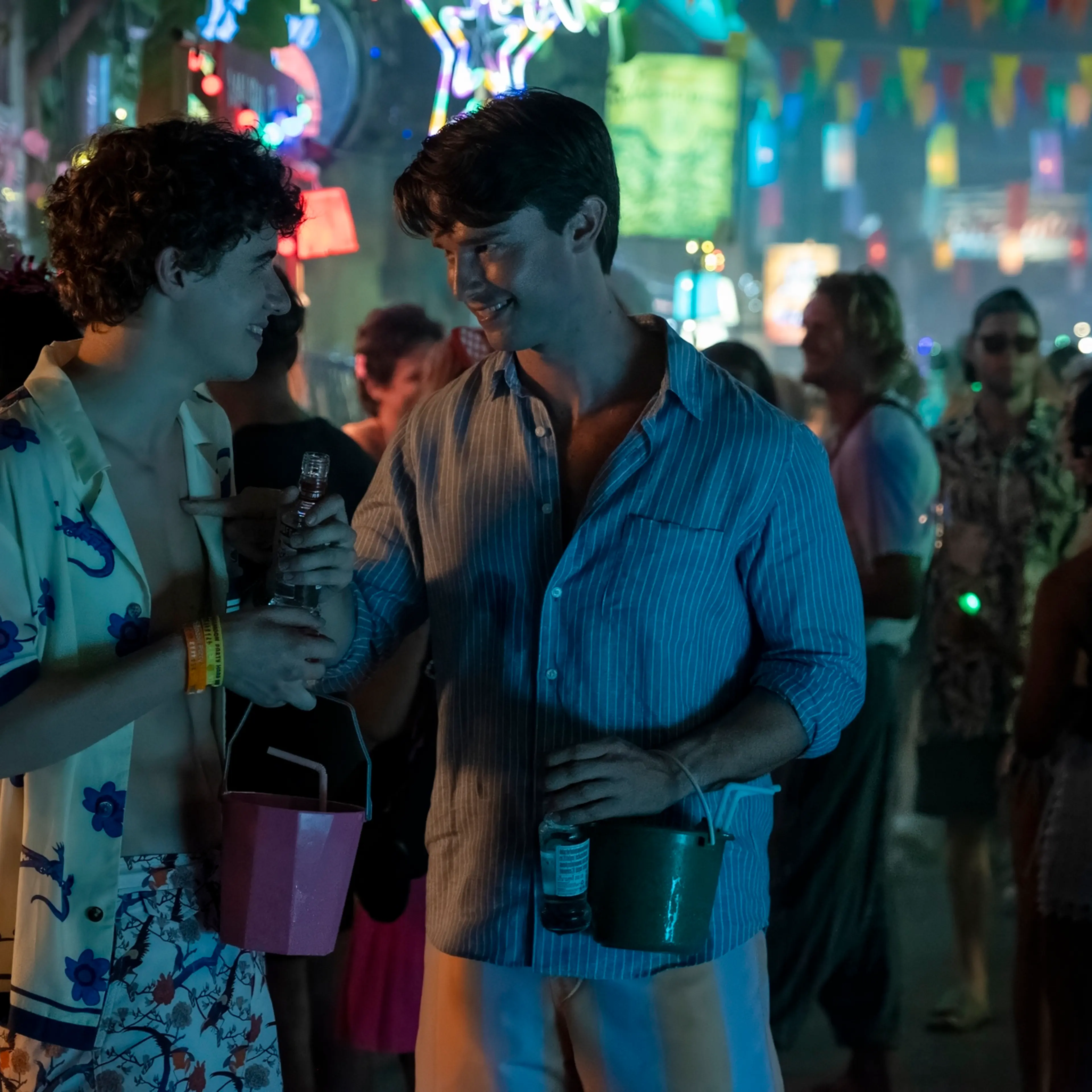 (L-R) Sam Nivola and Patrick Schwarzenegger in The White Lotus