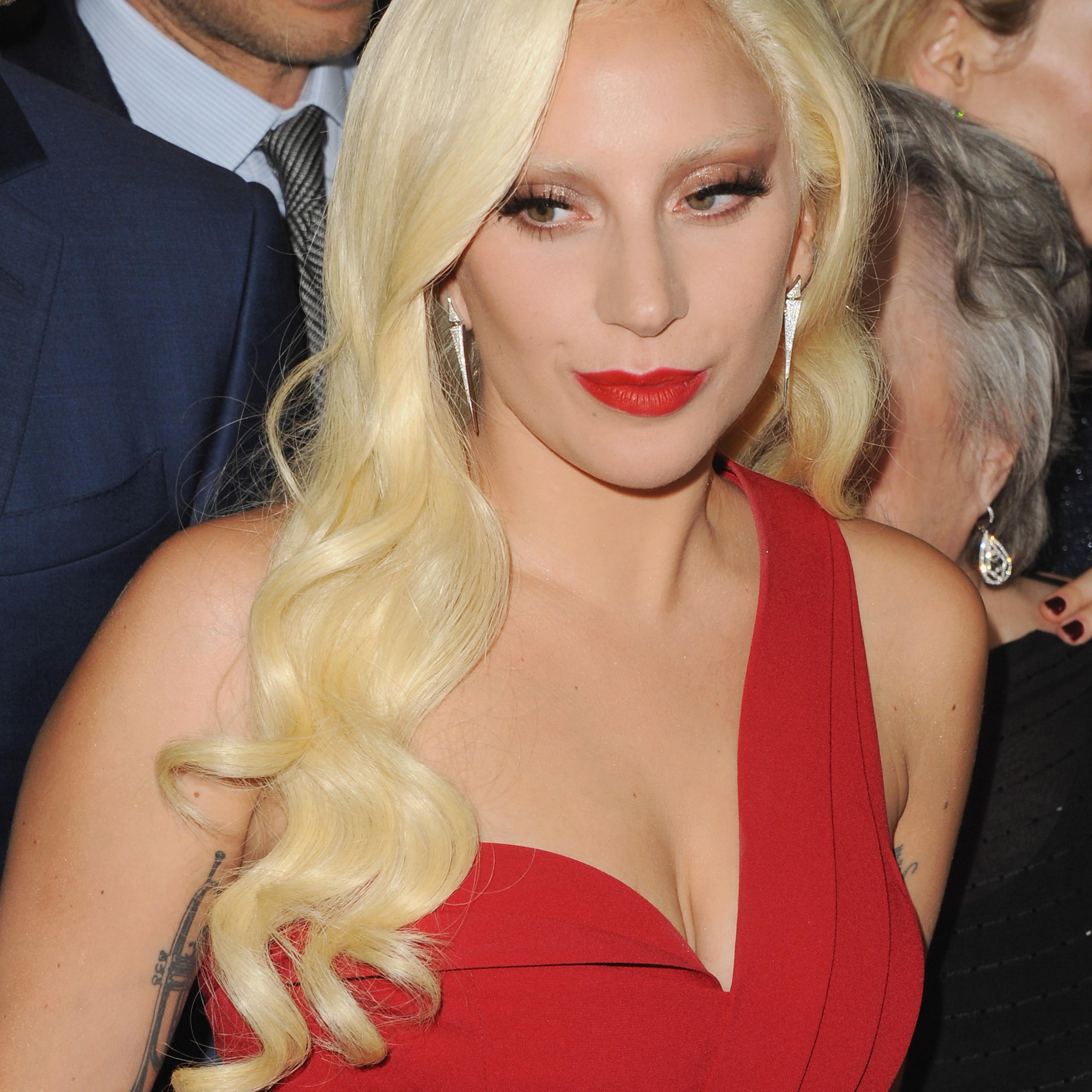 lady-gaga-american-horror-story-hotel