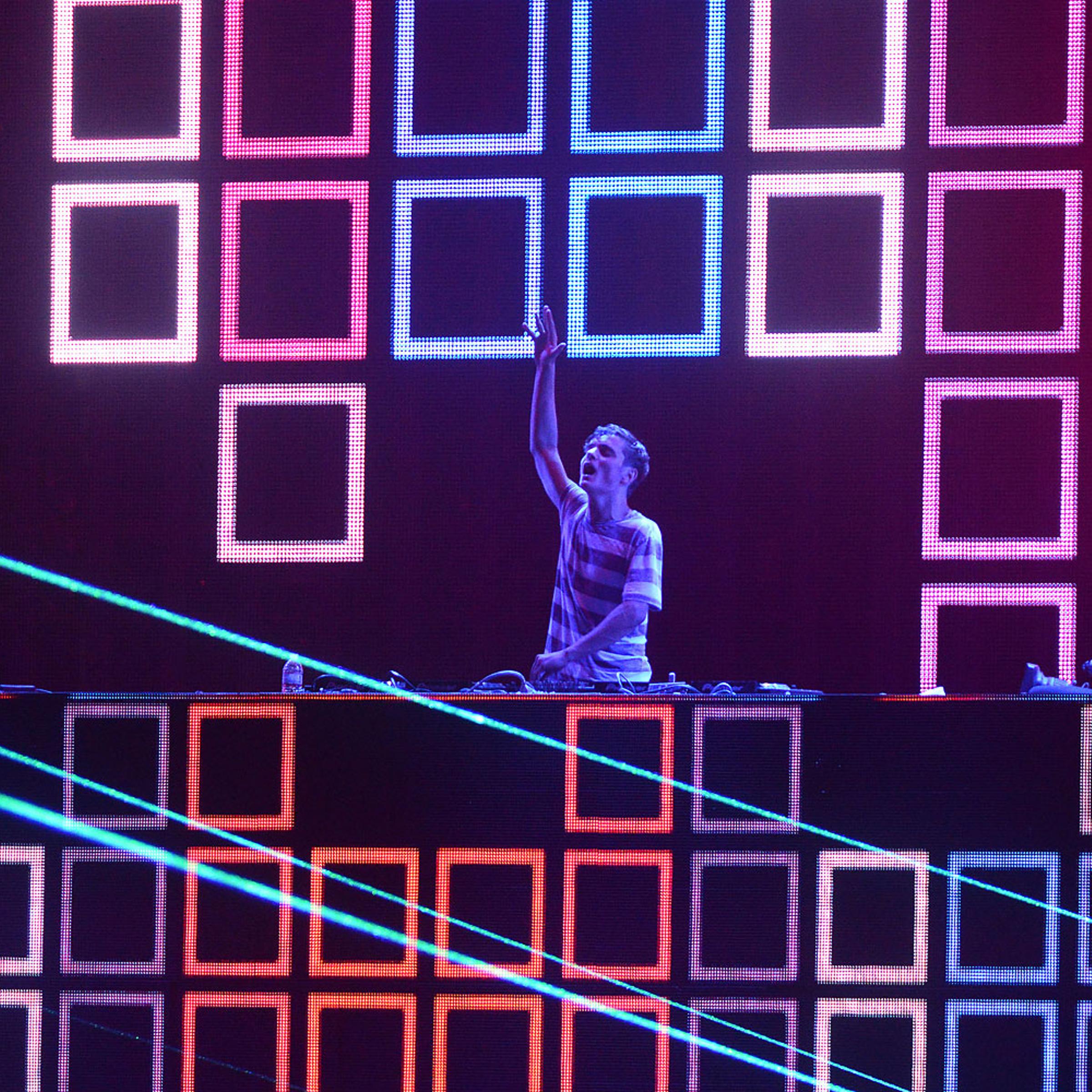 2014 Coachella Valley Music And Arts Festival - Weekend 2 - Day 1
