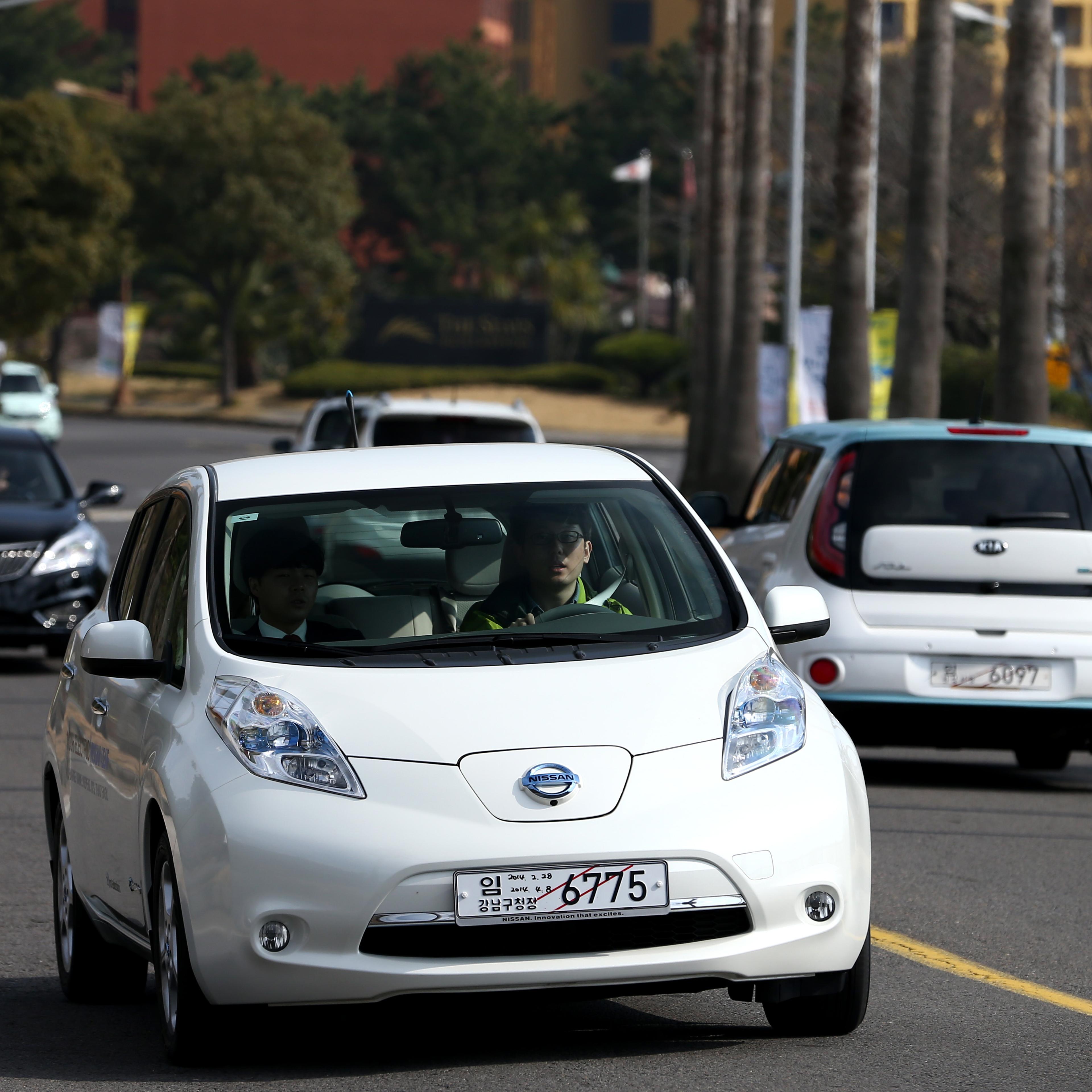 Inside The 1st International Electric Vehicle Expo